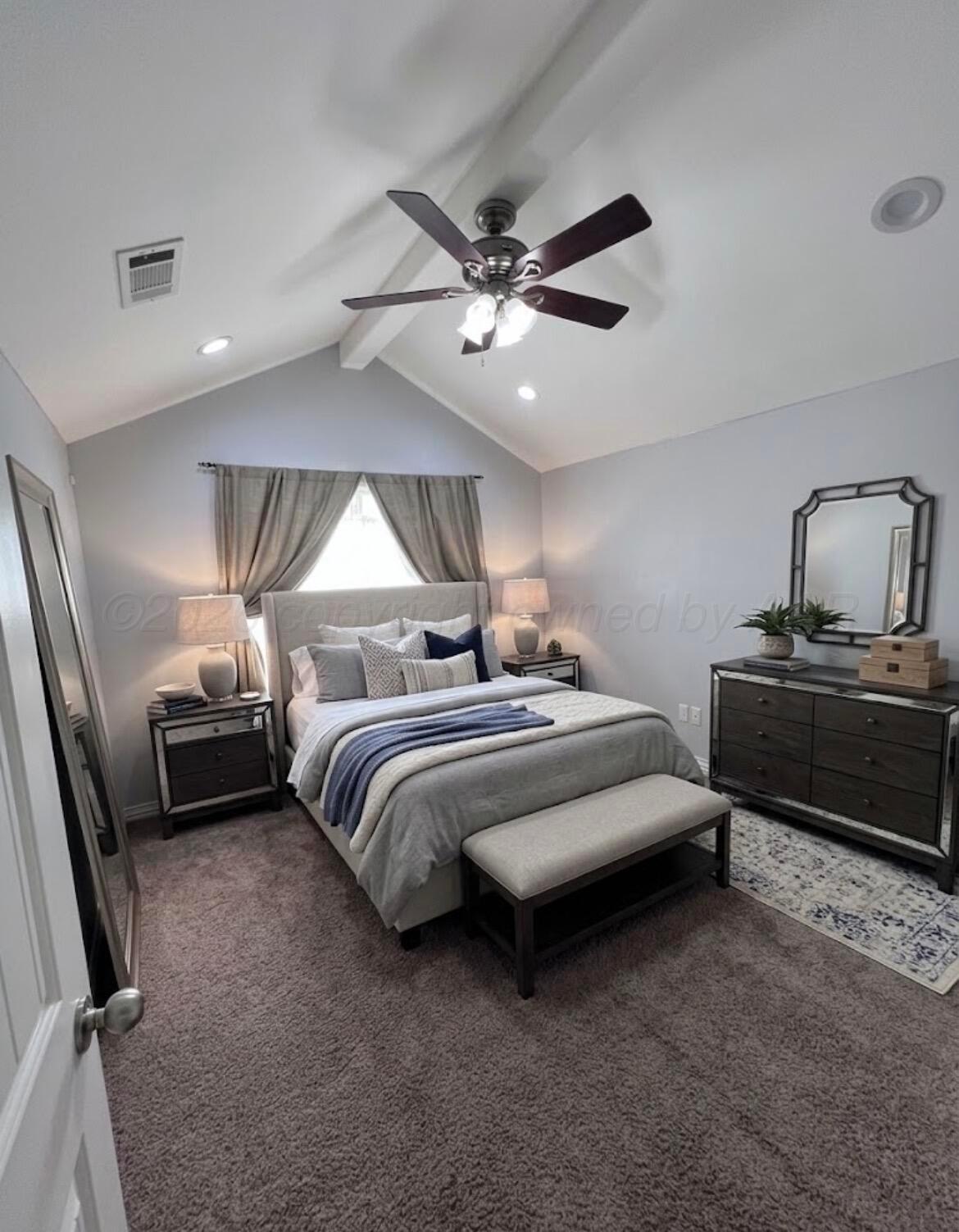 1504 Irving Street Property Photo 16