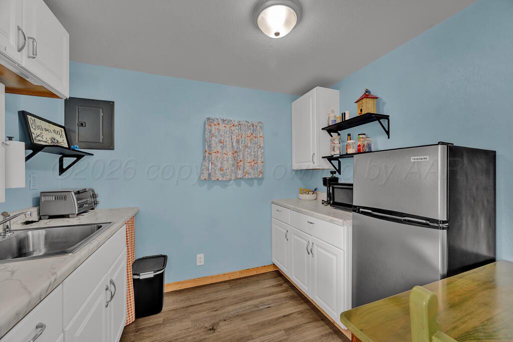 306 Alamo Street Property Photo 6