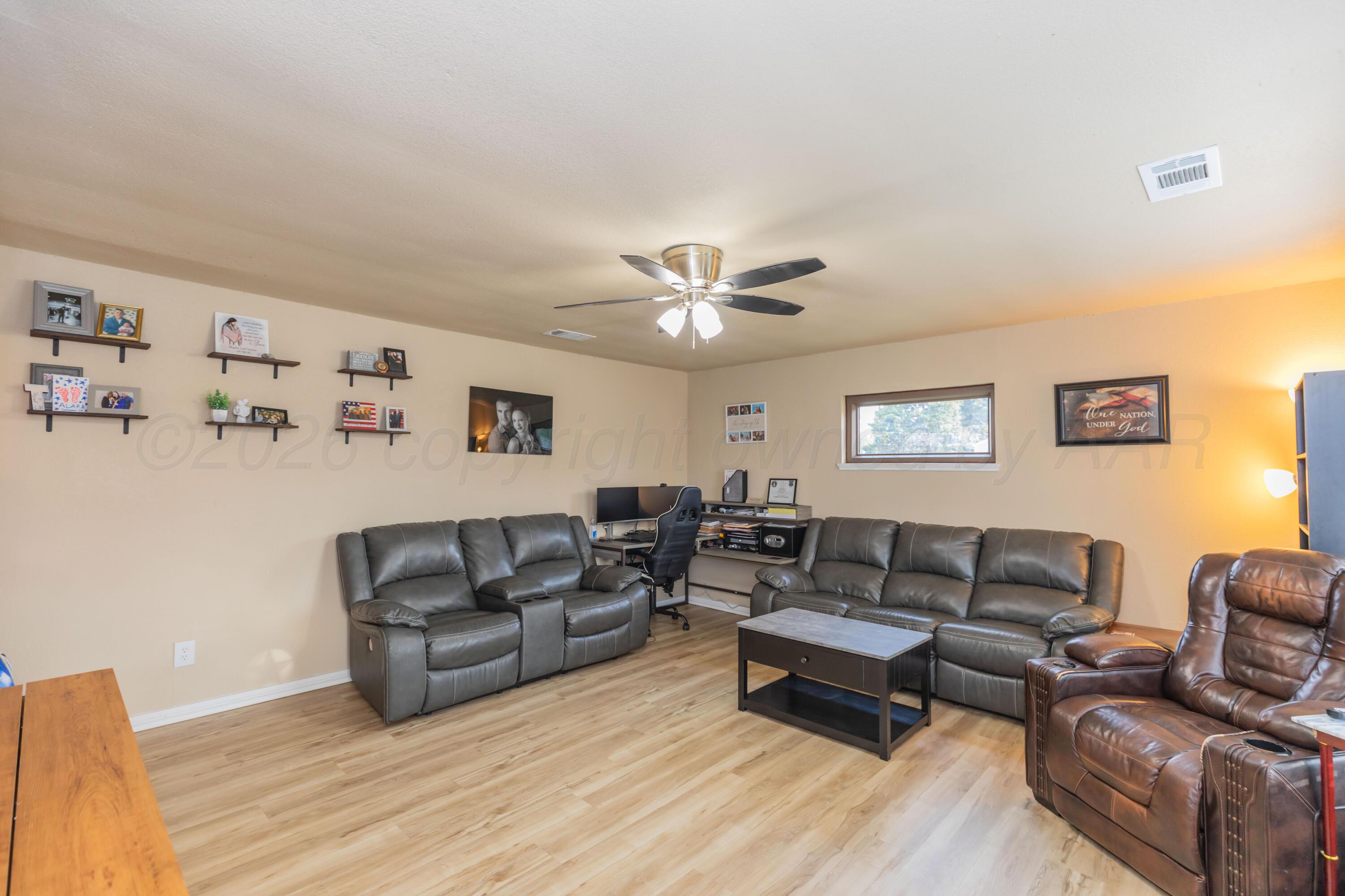 203 Ash Street Property Photo 6