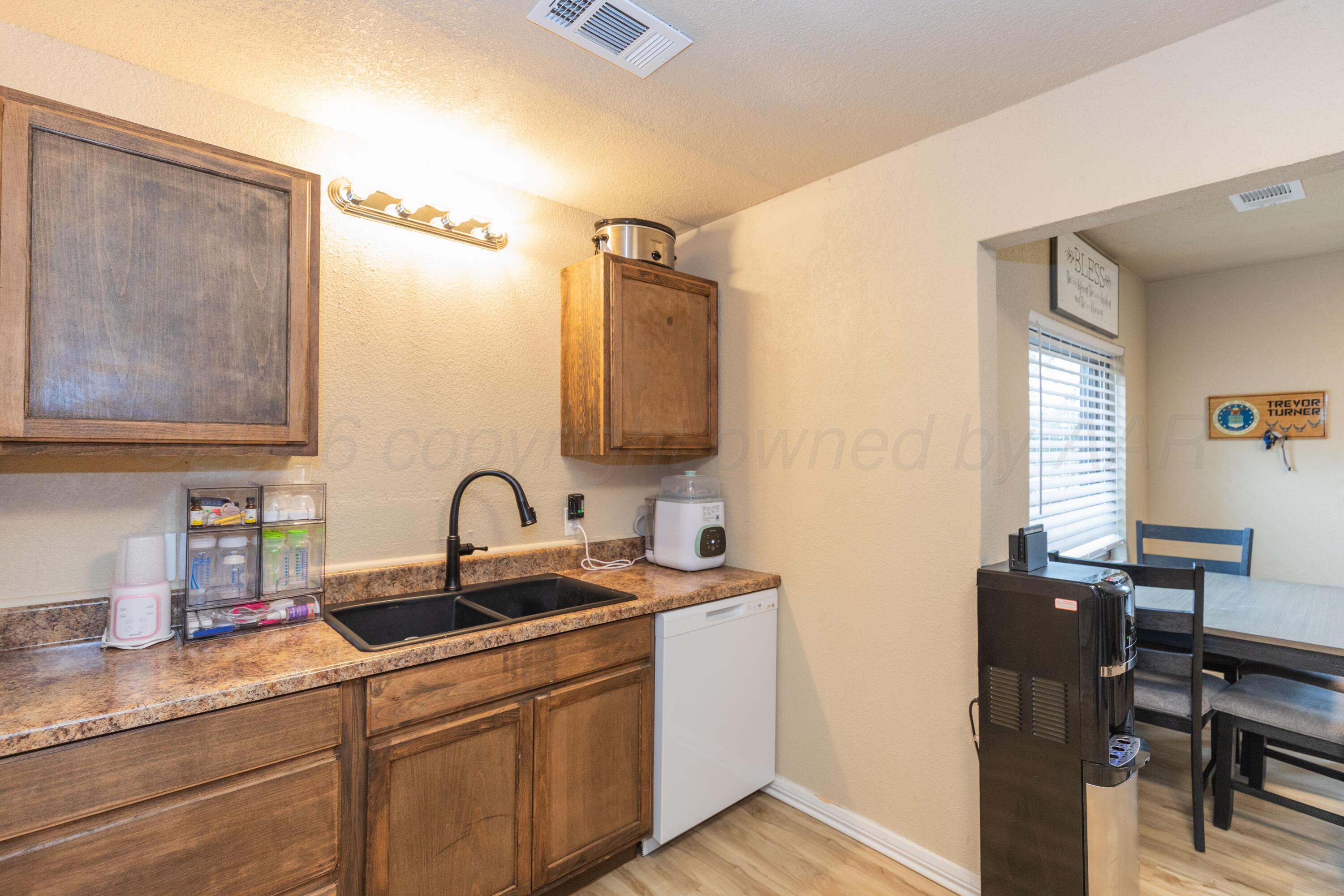 203 Ash Street Property Photo 10