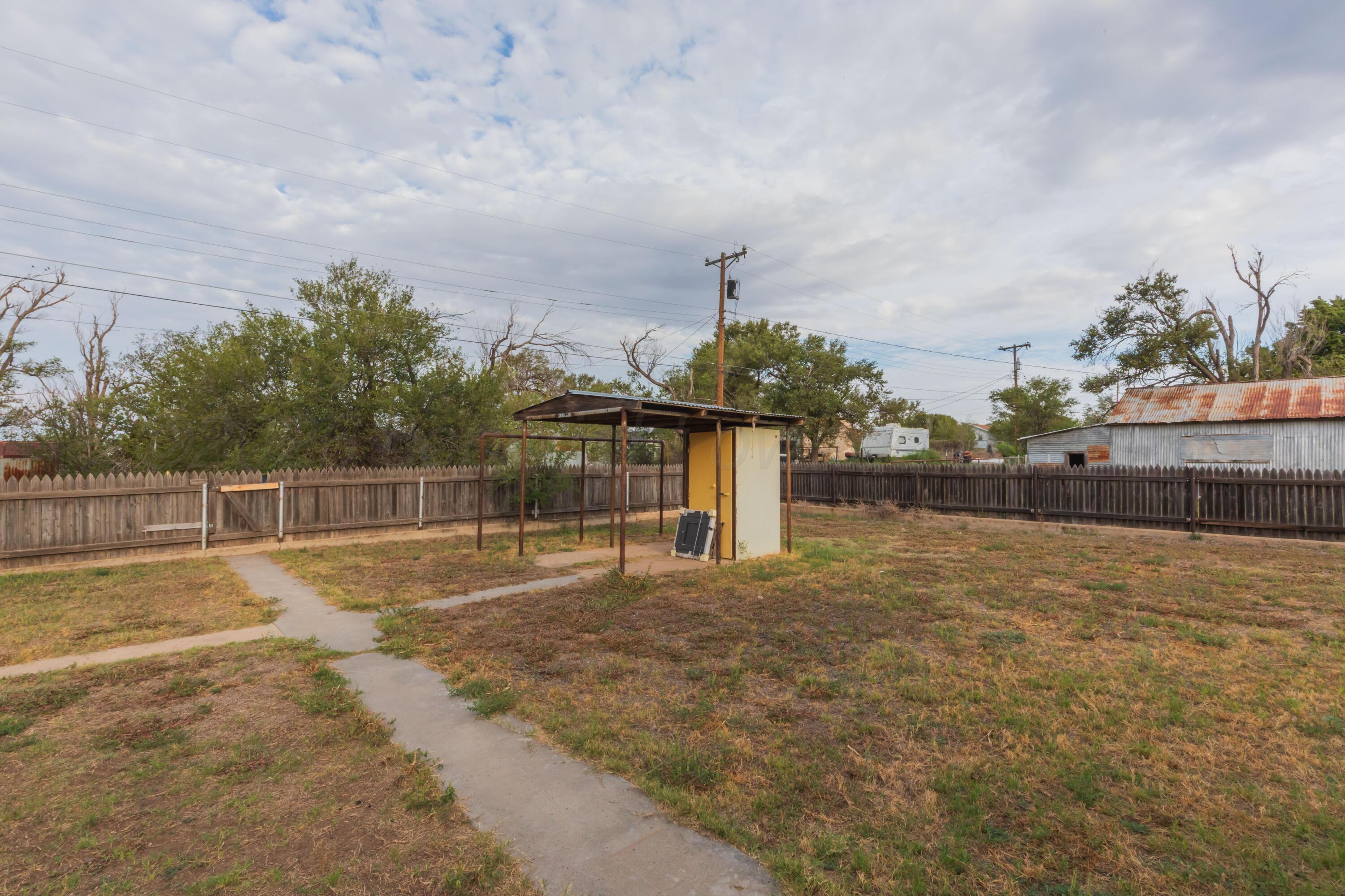 203 Ash Street Property Photo 33