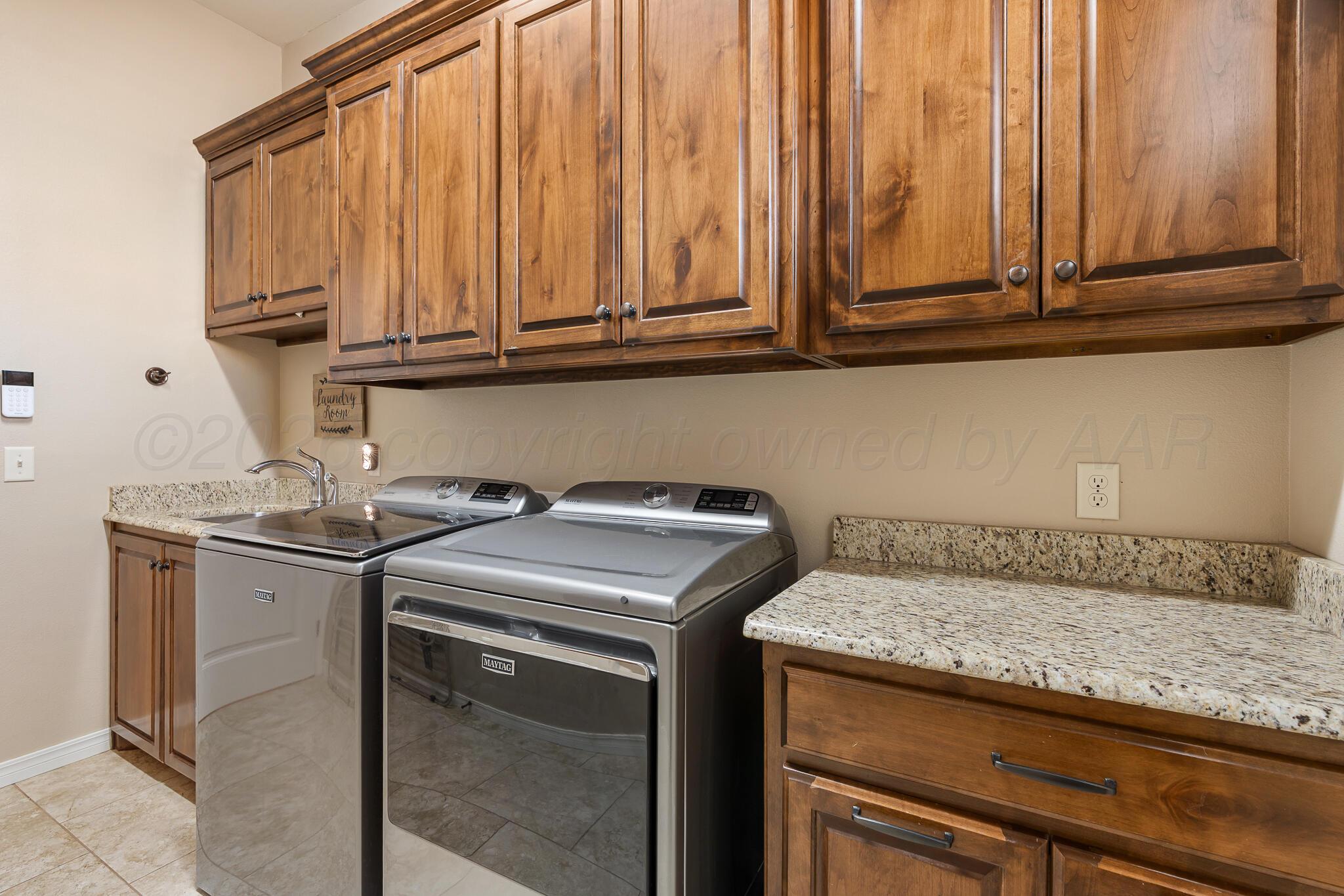 6 Crestway Court Property Photo 26