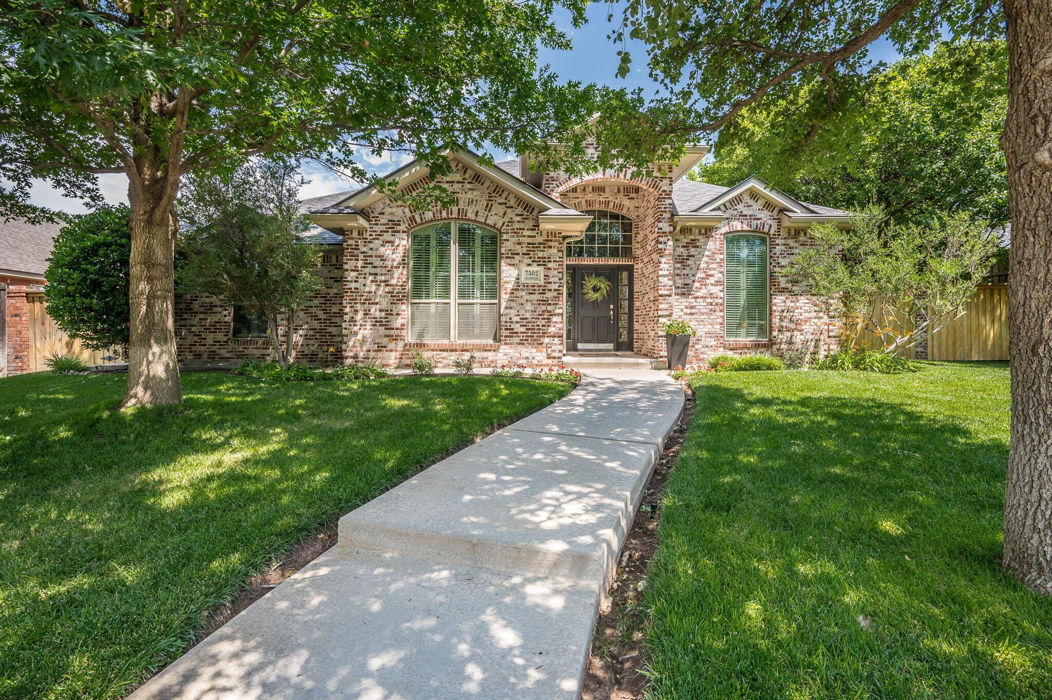 7502 COUNTRYSIDE Drive Property Photo 1
