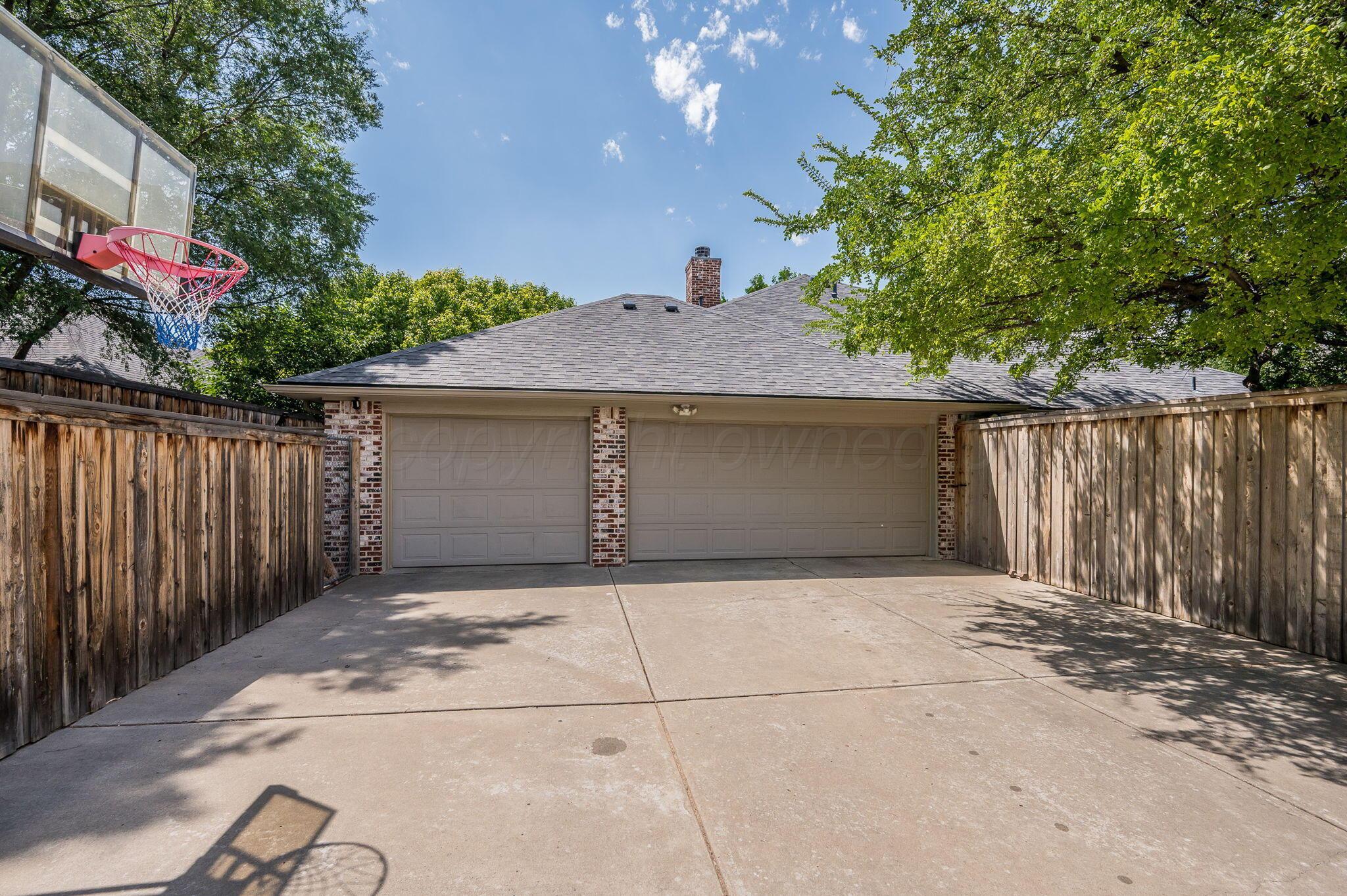 7502 Countryside Drive Property Photo 25