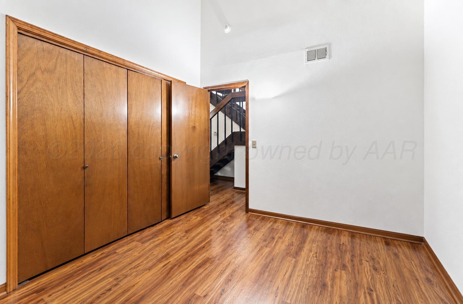 3000 Fleetwood #d-7 Property Photo 13