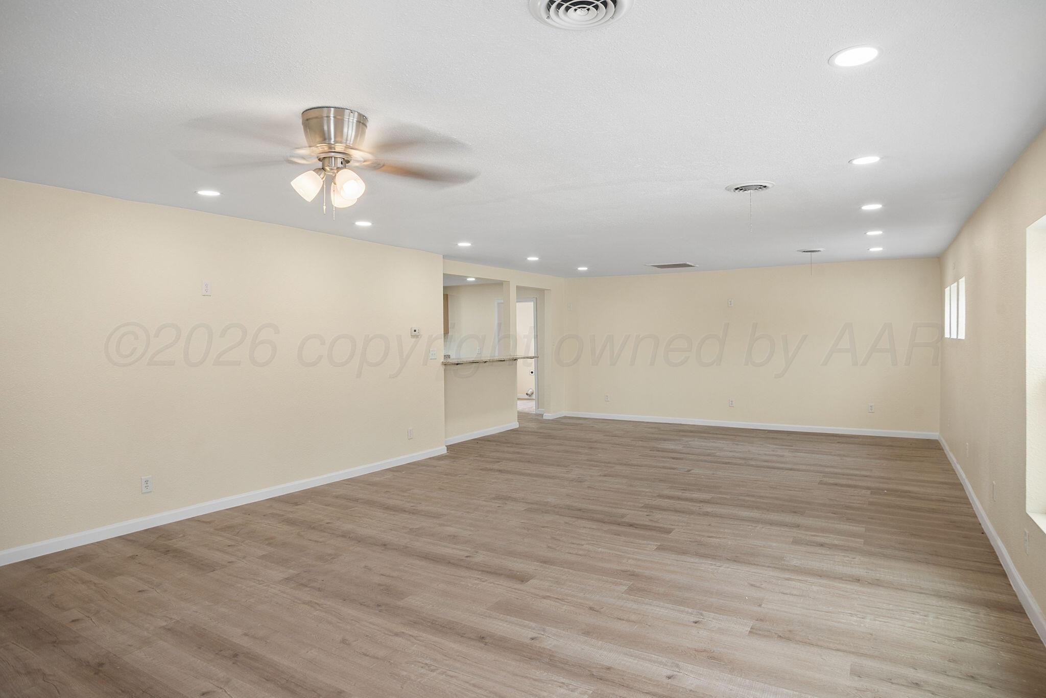 321 N Rider Street Property Photo 5