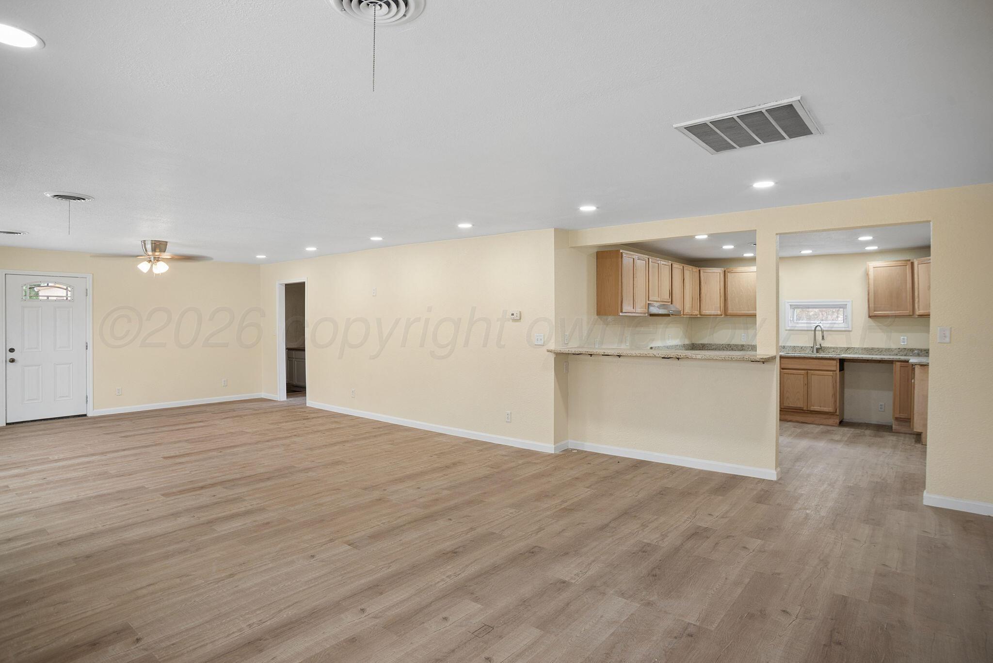321 N Rider Street Property Photo 6