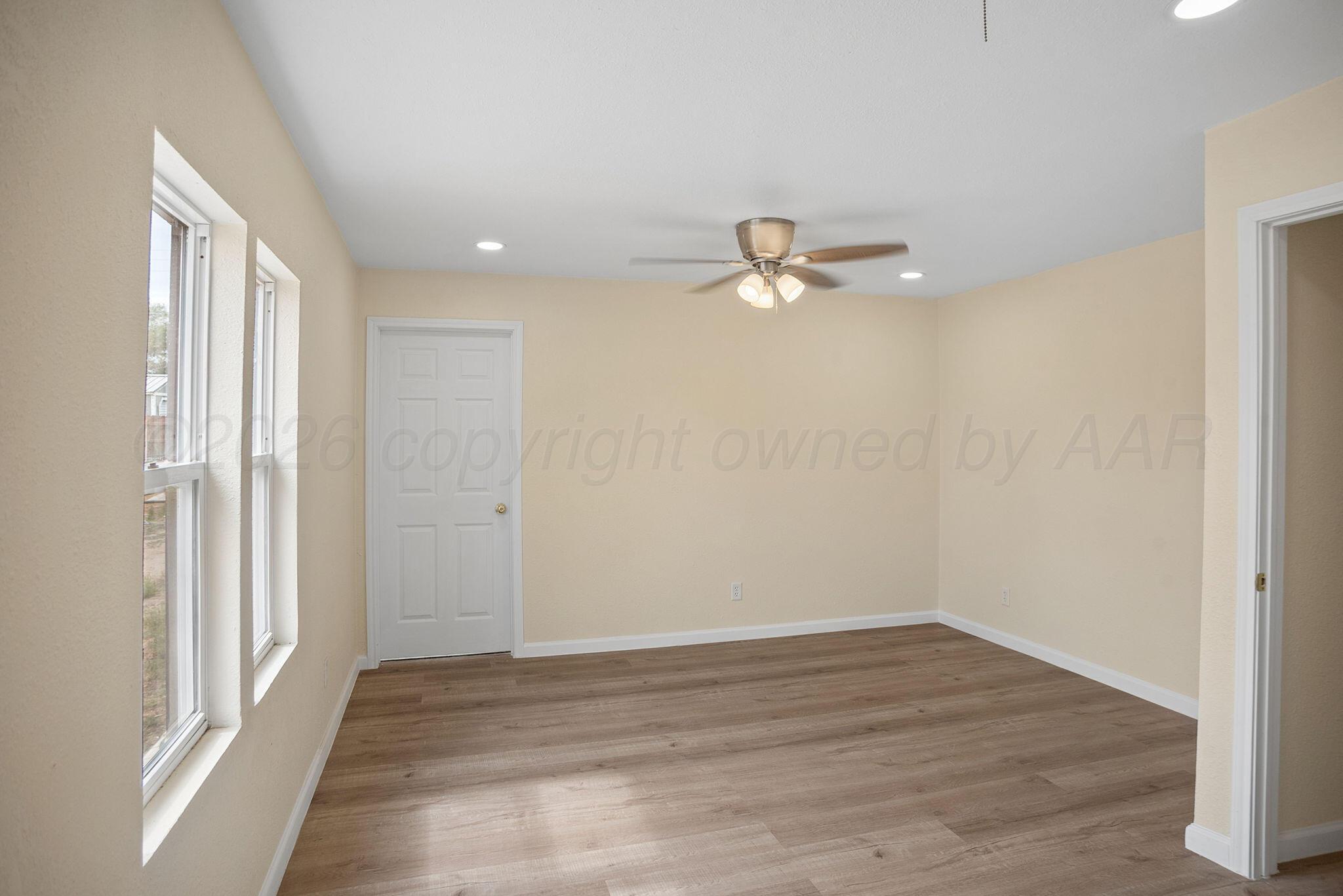 321 N Rider Street Property Photo 11