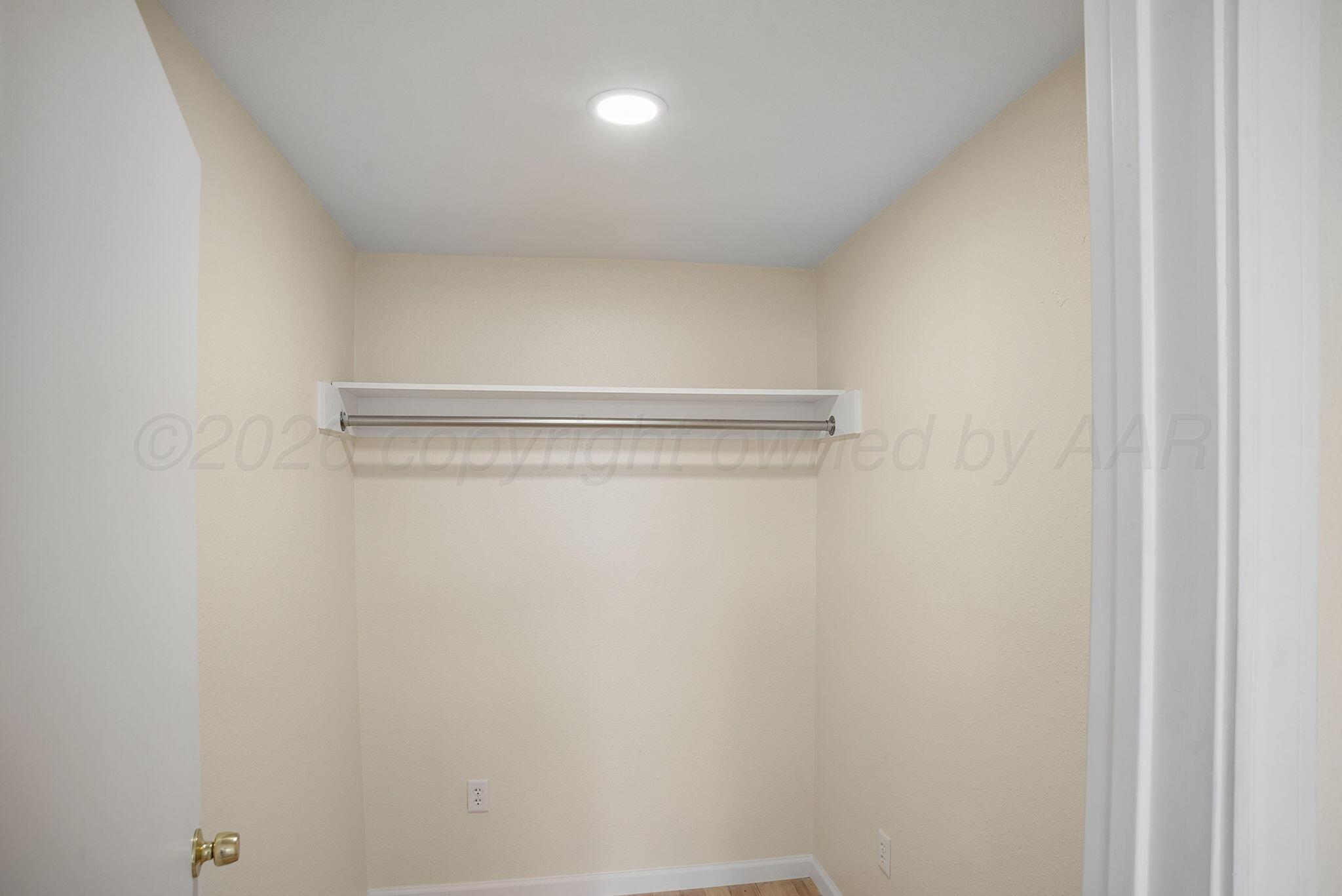 321 N Rider Street Property Photo 14