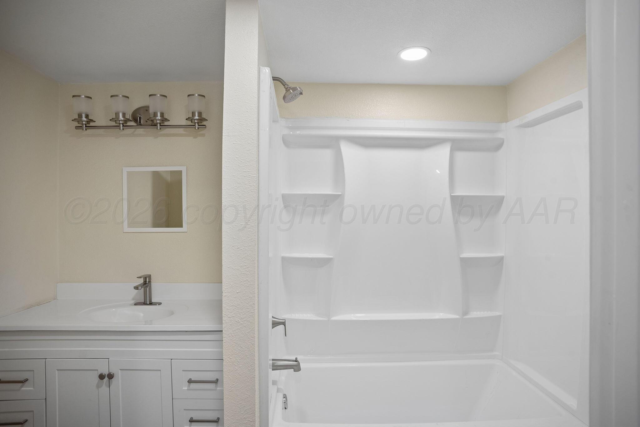 321 N Rider Street Property Photo 17