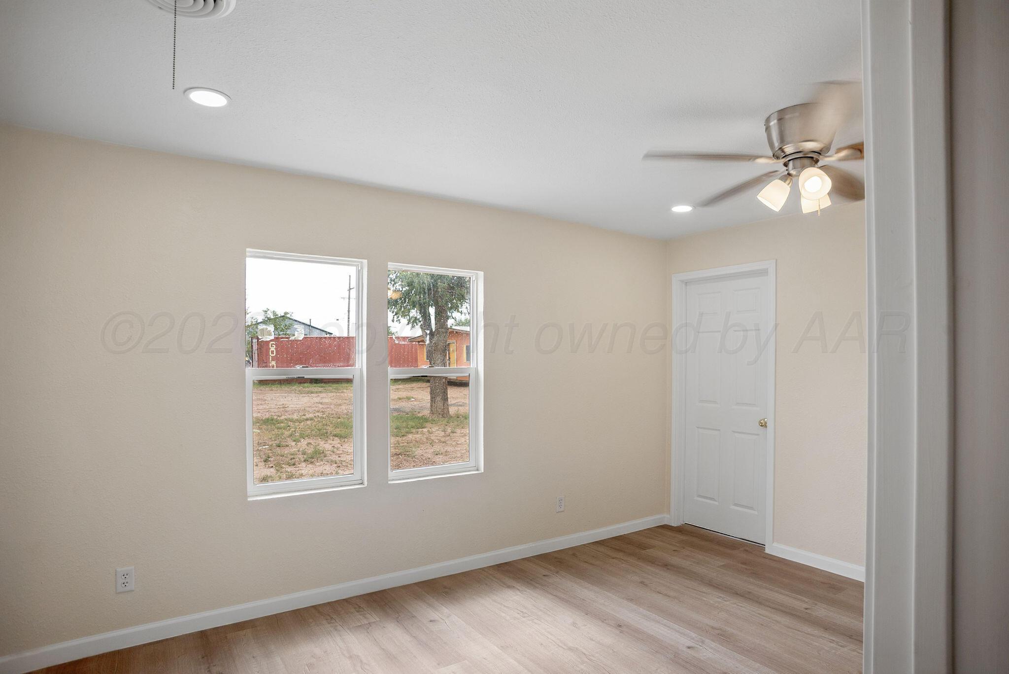 321 N Rider Street Property Photo 20