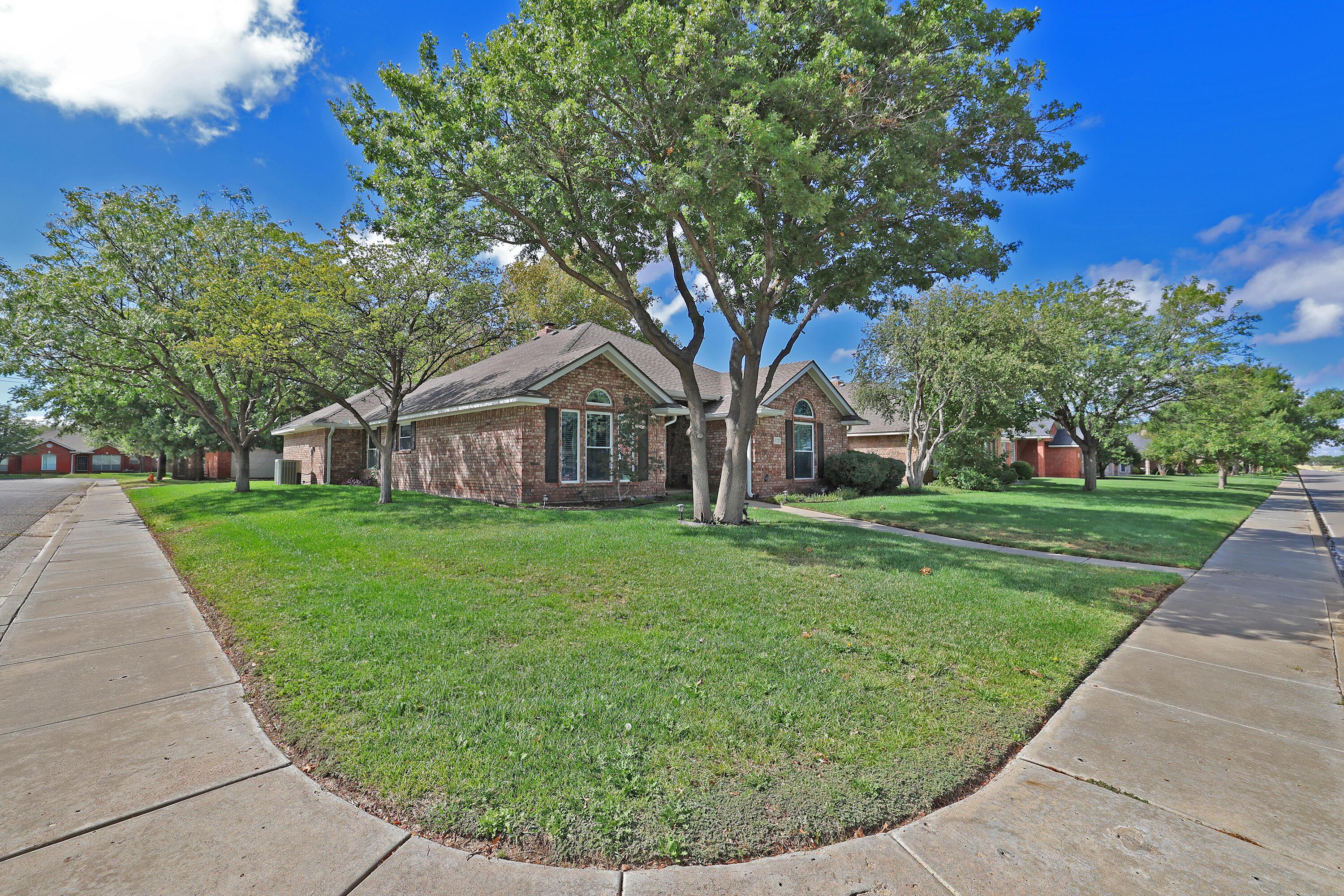 5722 Andover Drive Property Photo 2