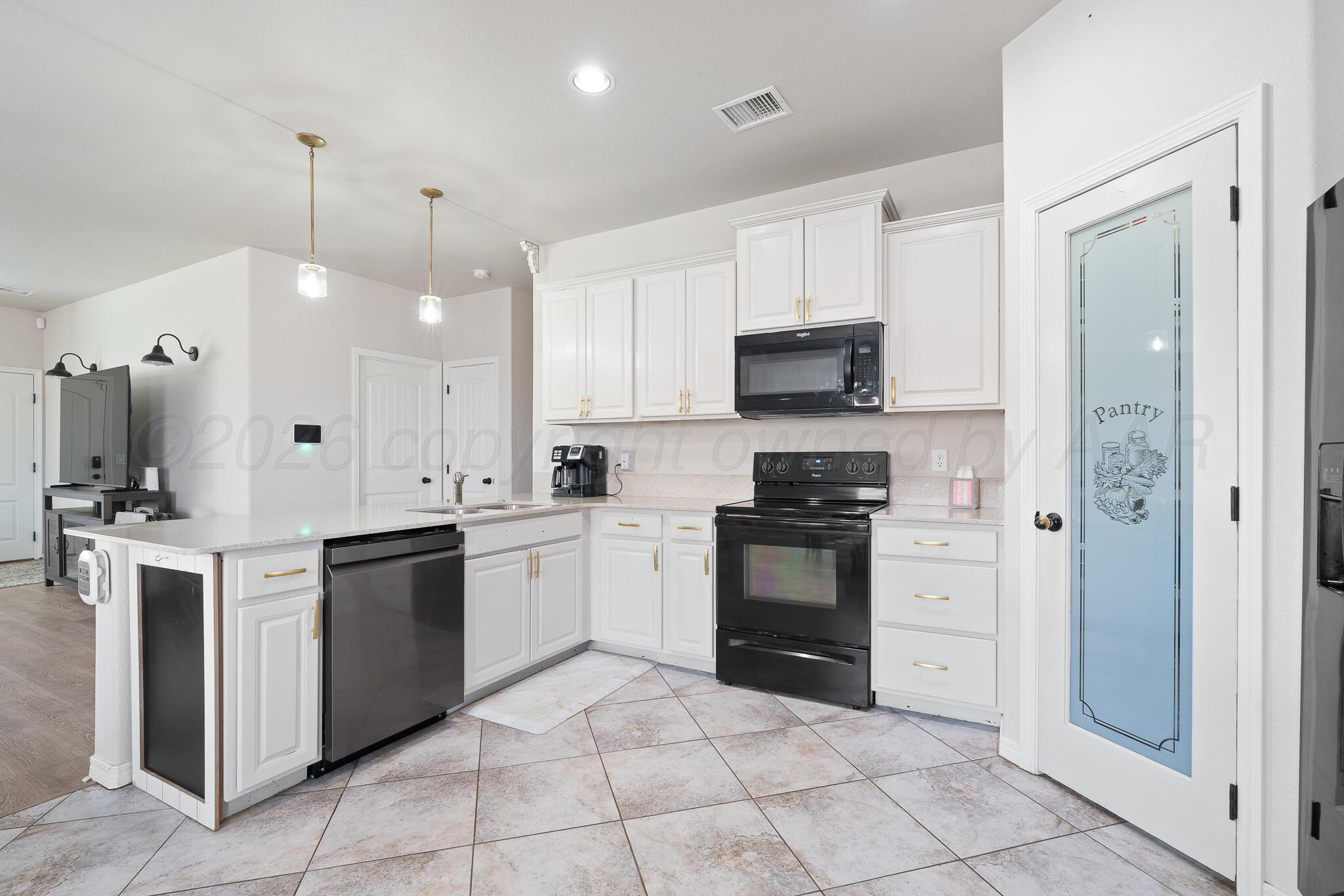 1200 Cabernet Way Property Photo 10