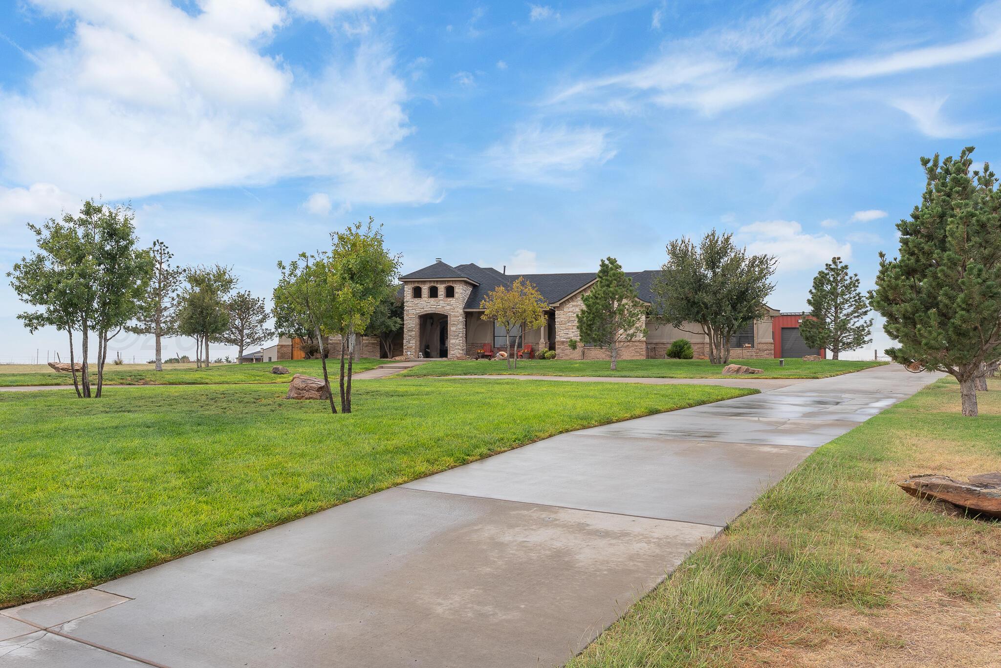12501 Divot Drive Property Photo 3