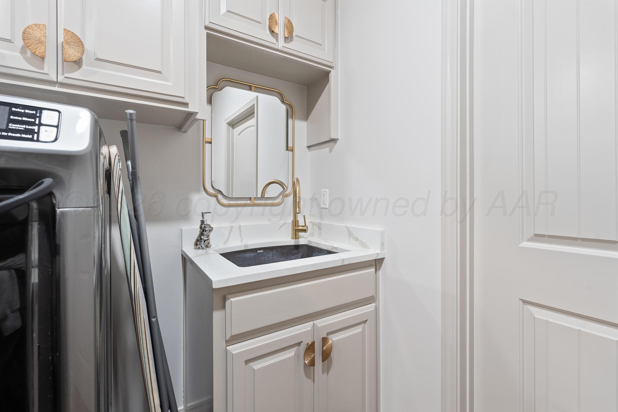 12501 Divot Drive Property Photo 25