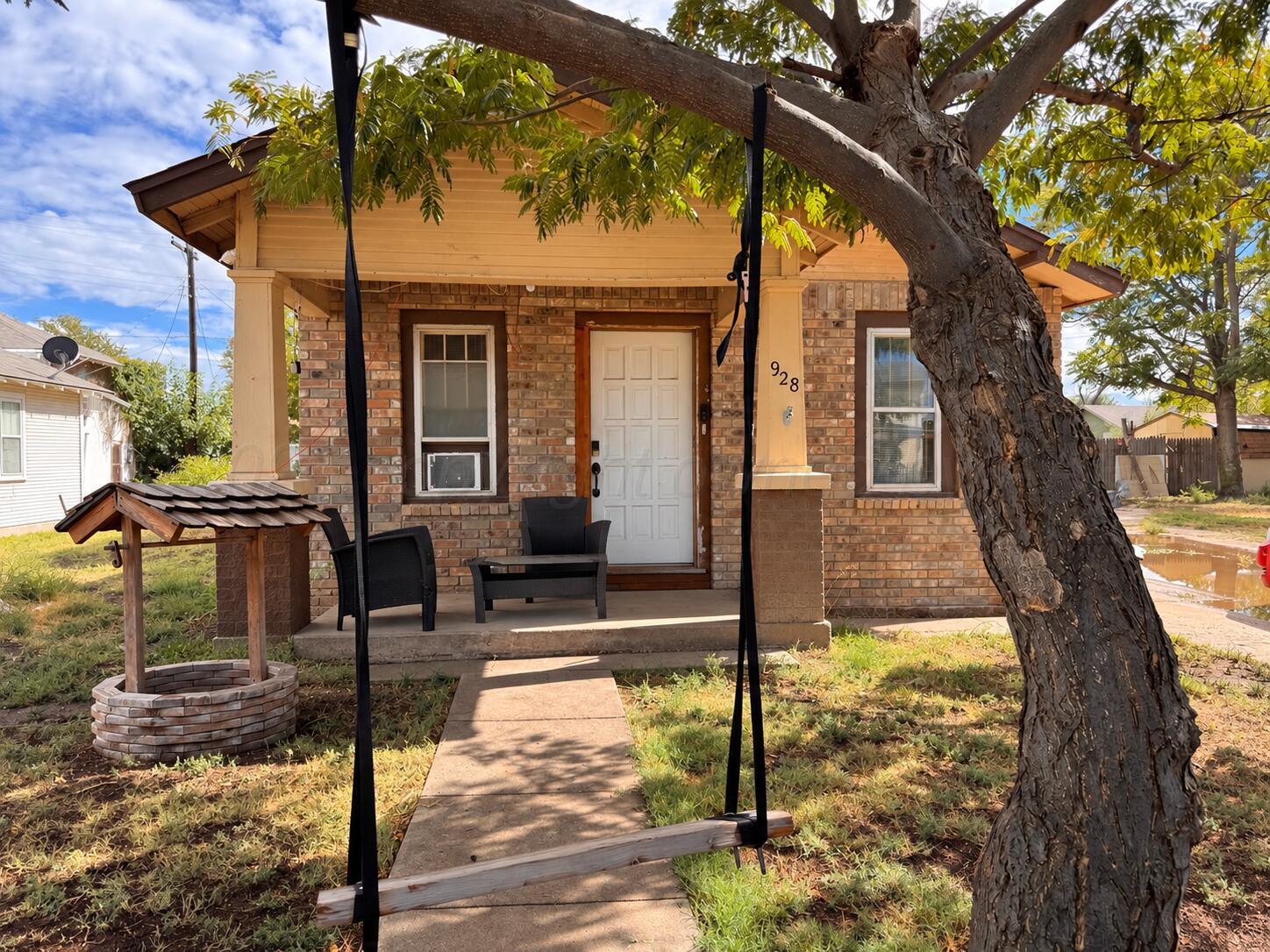 928 E Fisher Street Property Photo 1