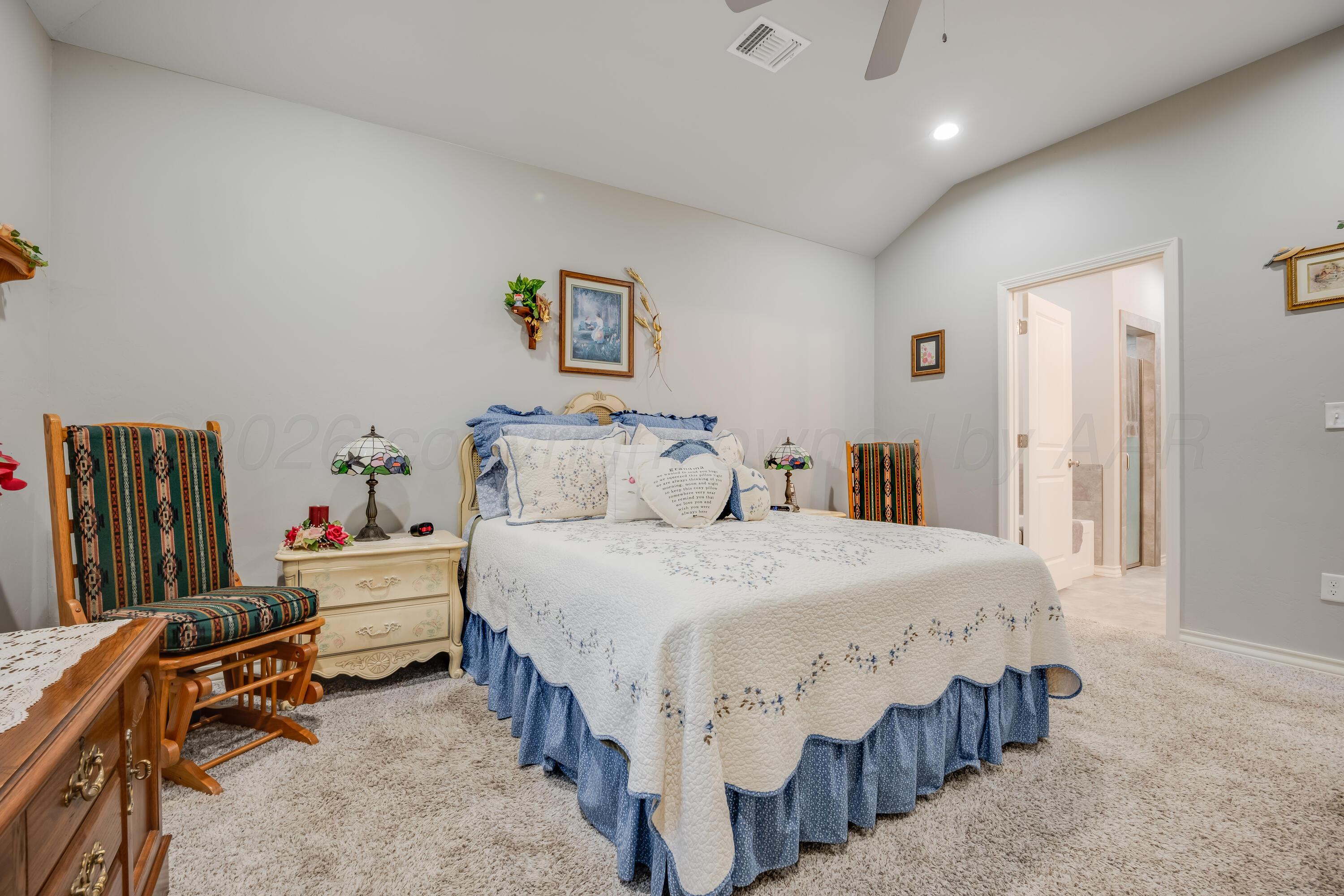 40 Faith Step Lane Property Photo 14