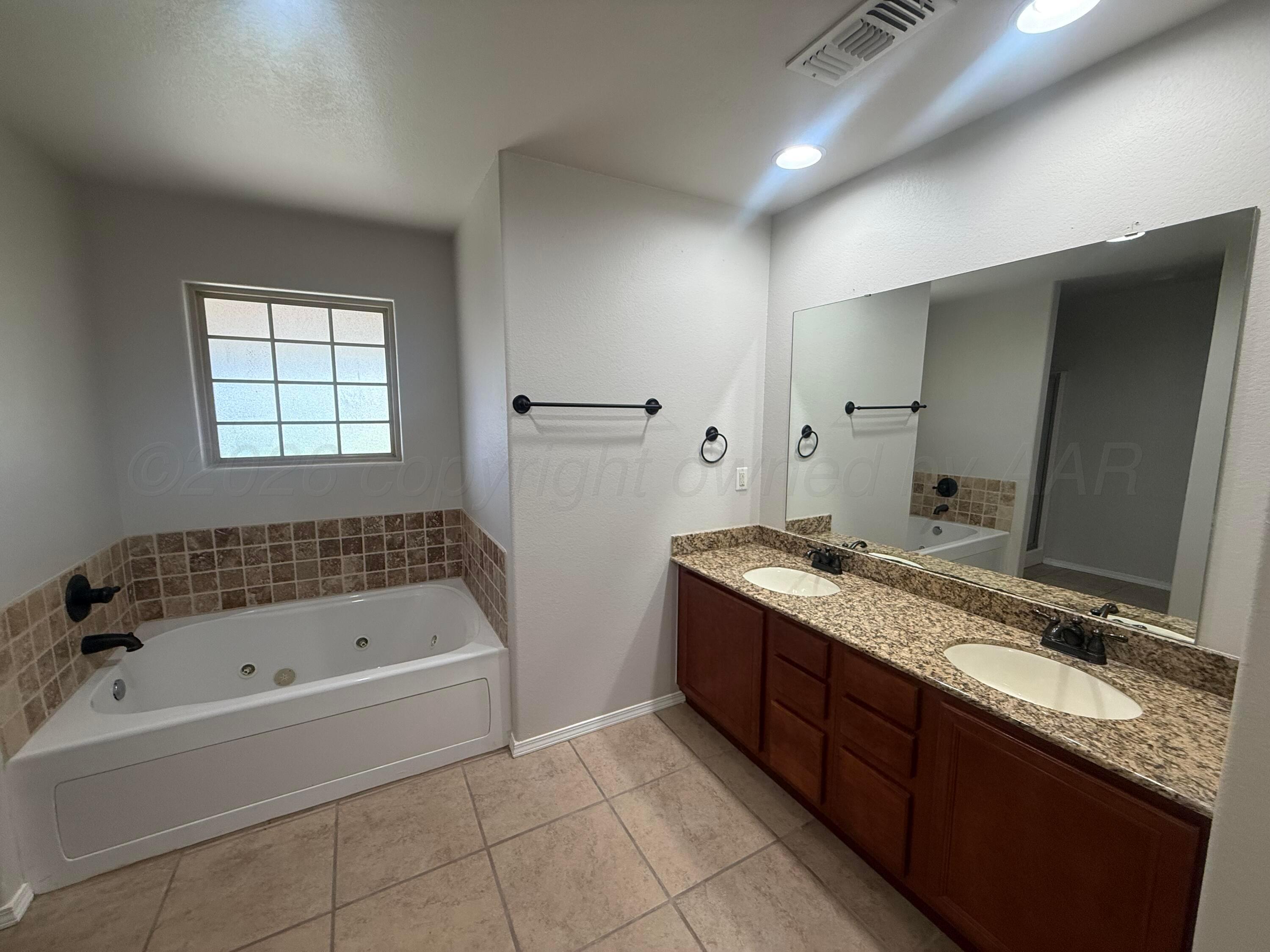8406 Taos Drive Property Photo 13