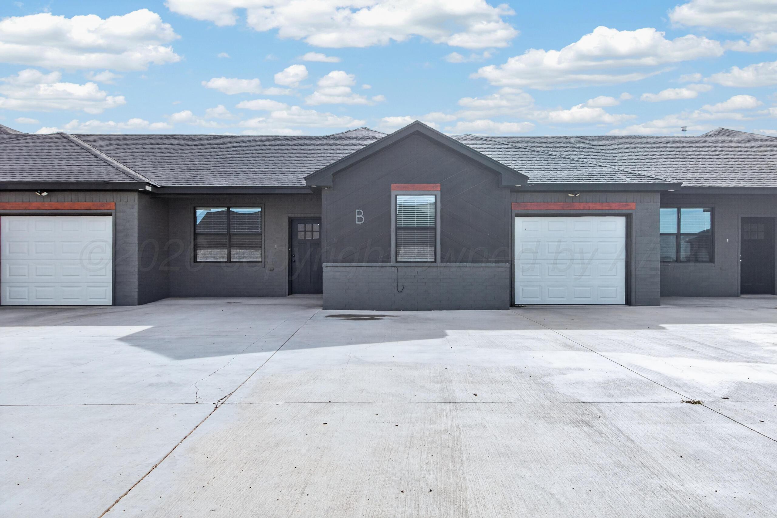 8853 Redbud Unit B Property Photo 1
