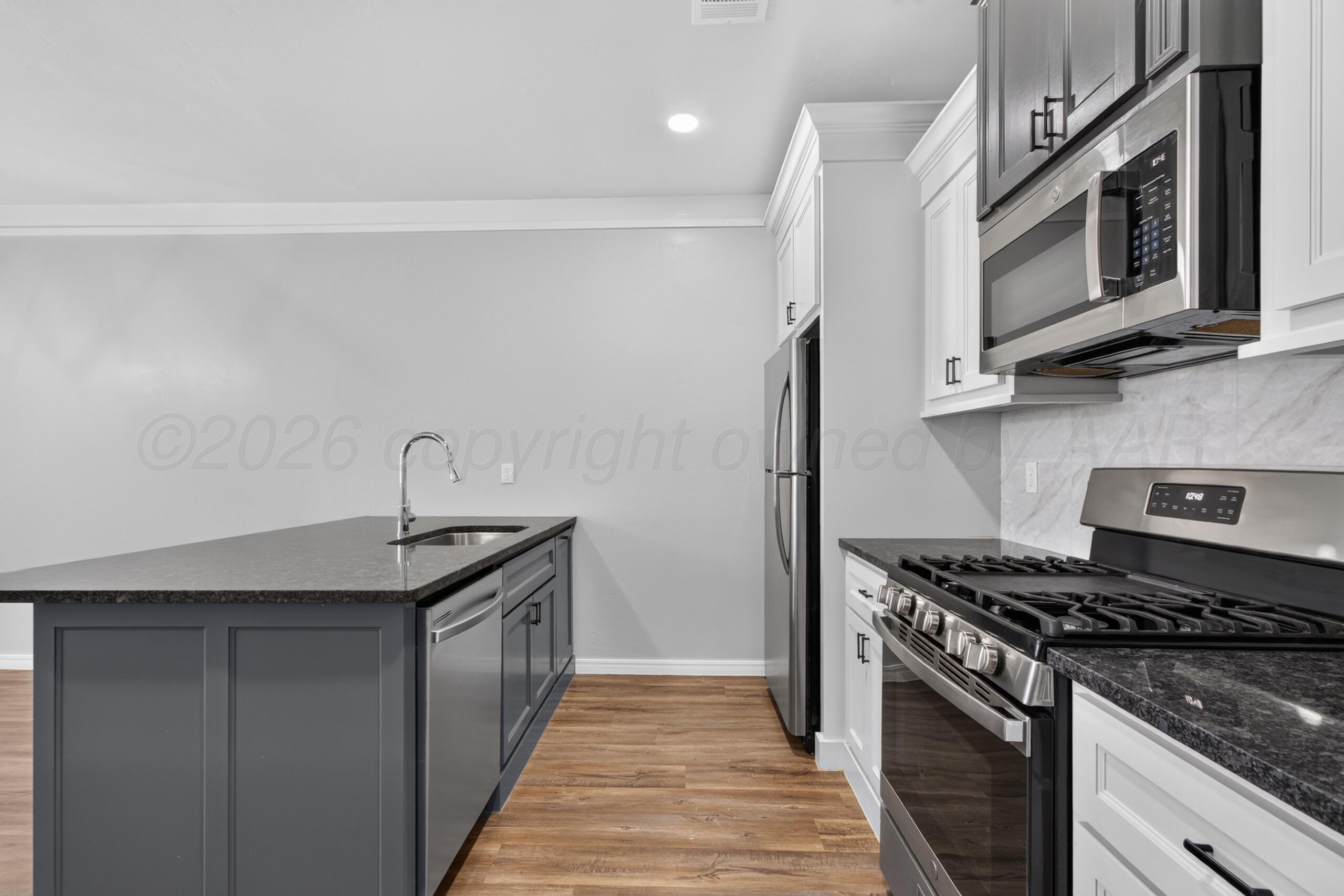 8853 Redbud Unit B Property Photo 7