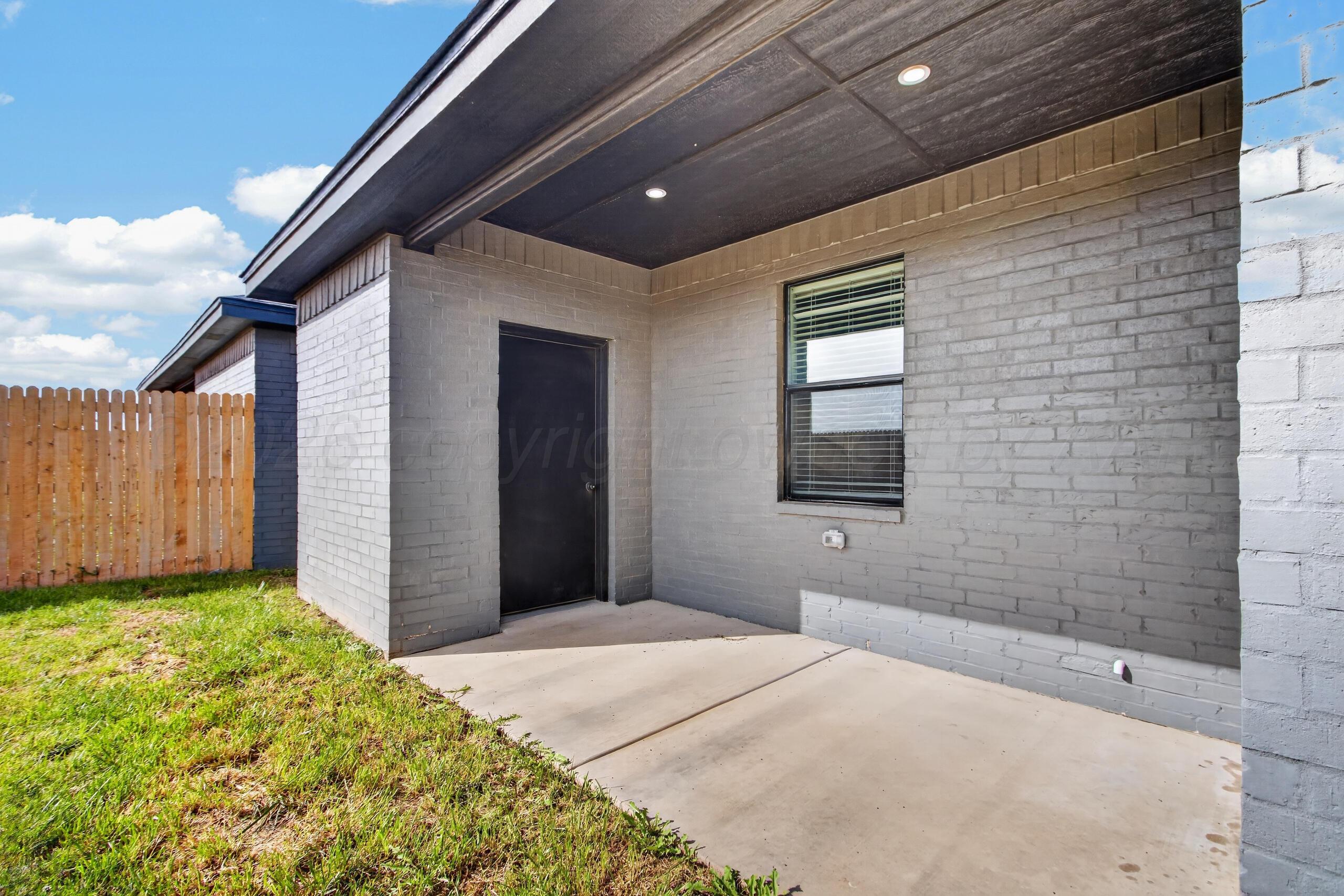 8853 Redbud Unit B Property Photo 14