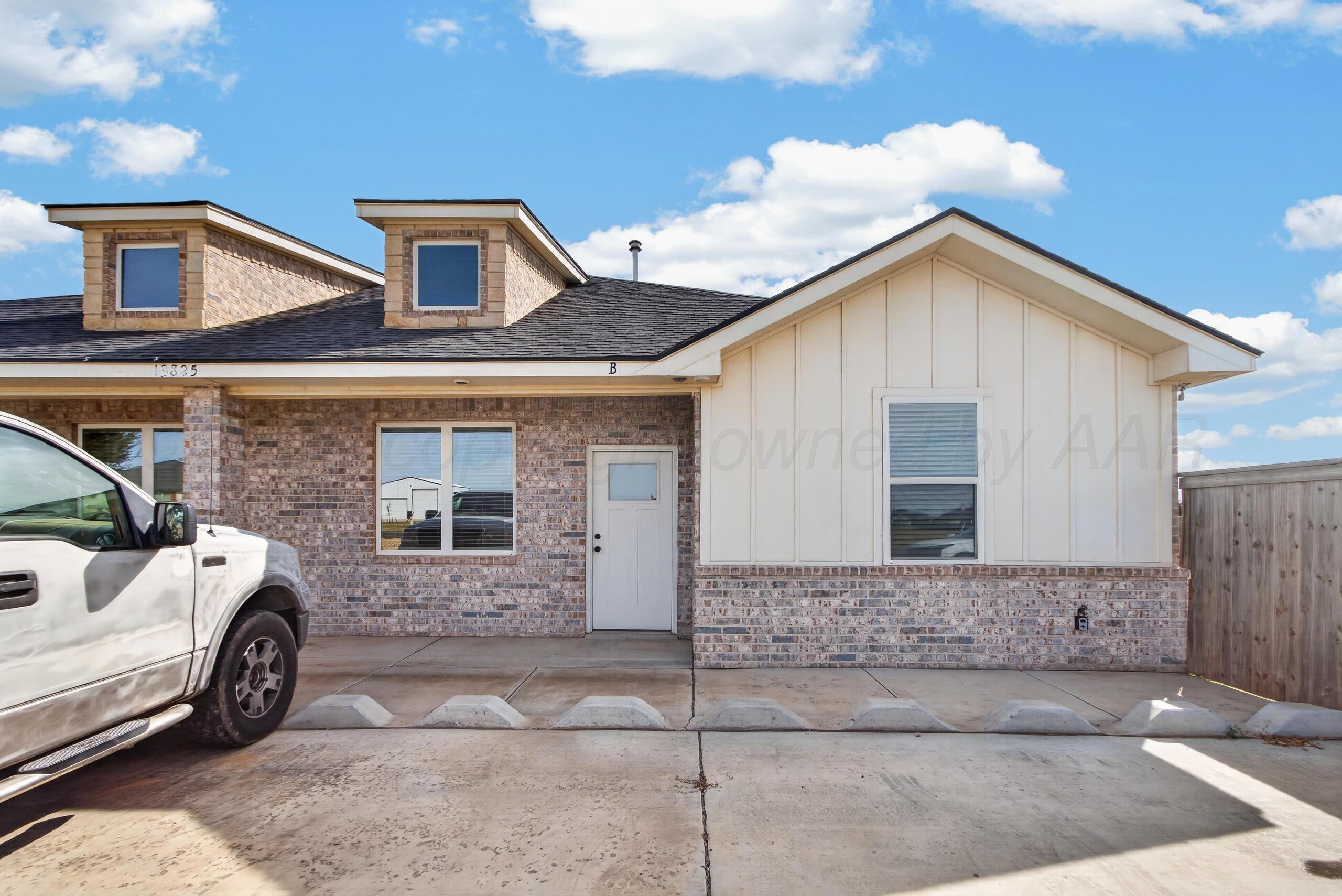 13825 Periwinkle Unit B Drive Property Photo 2