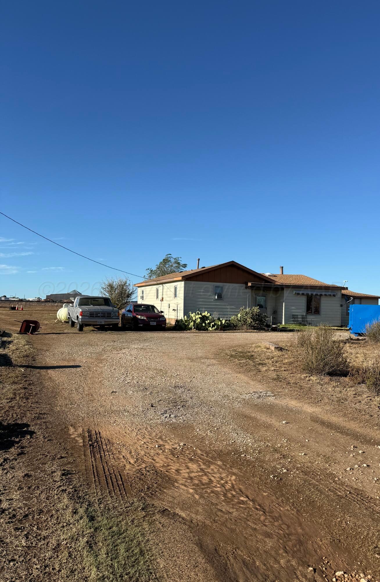 14500 Davis Road Property Photo 3