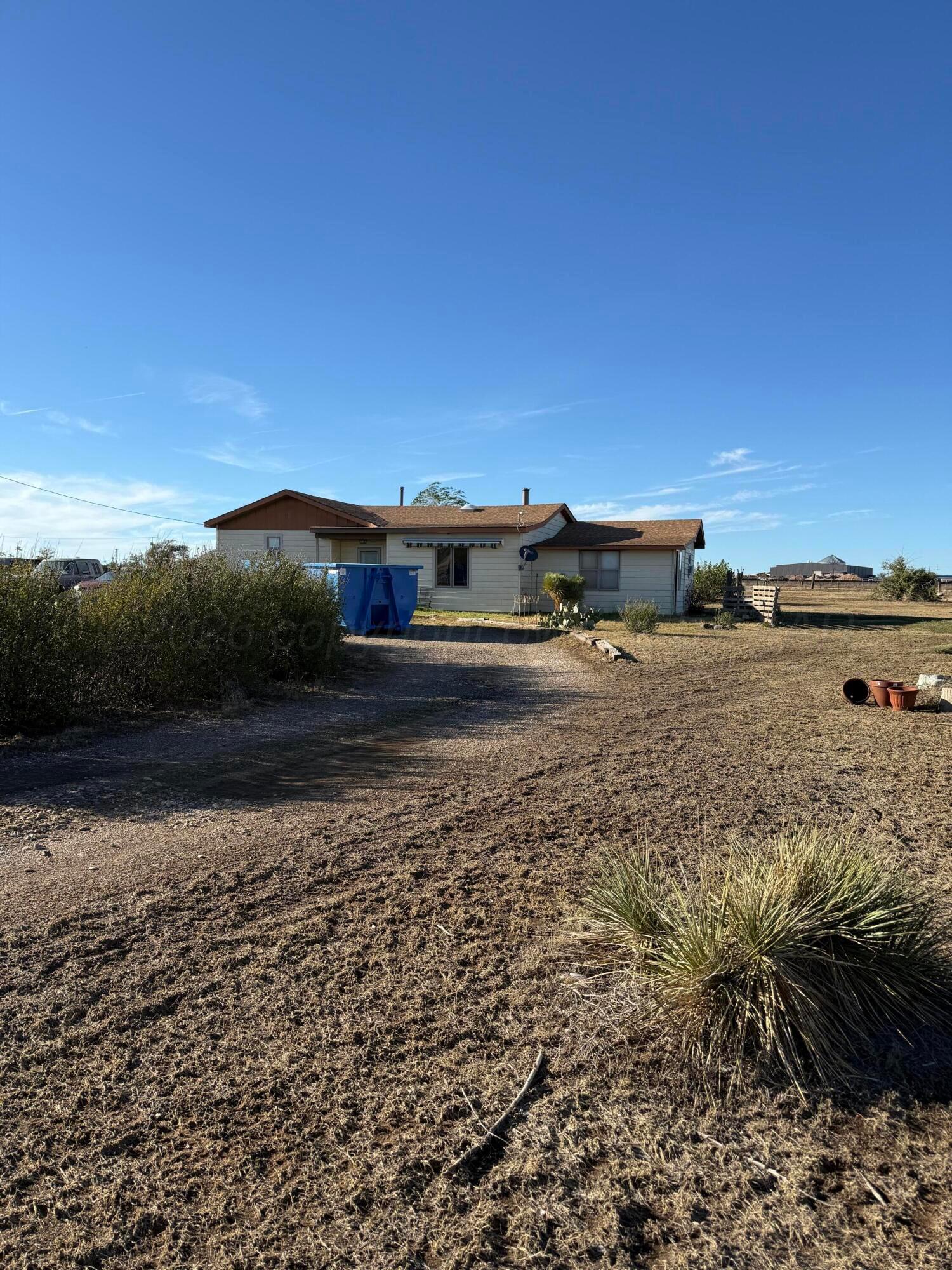 14500 Davis Road Property Photo 4
