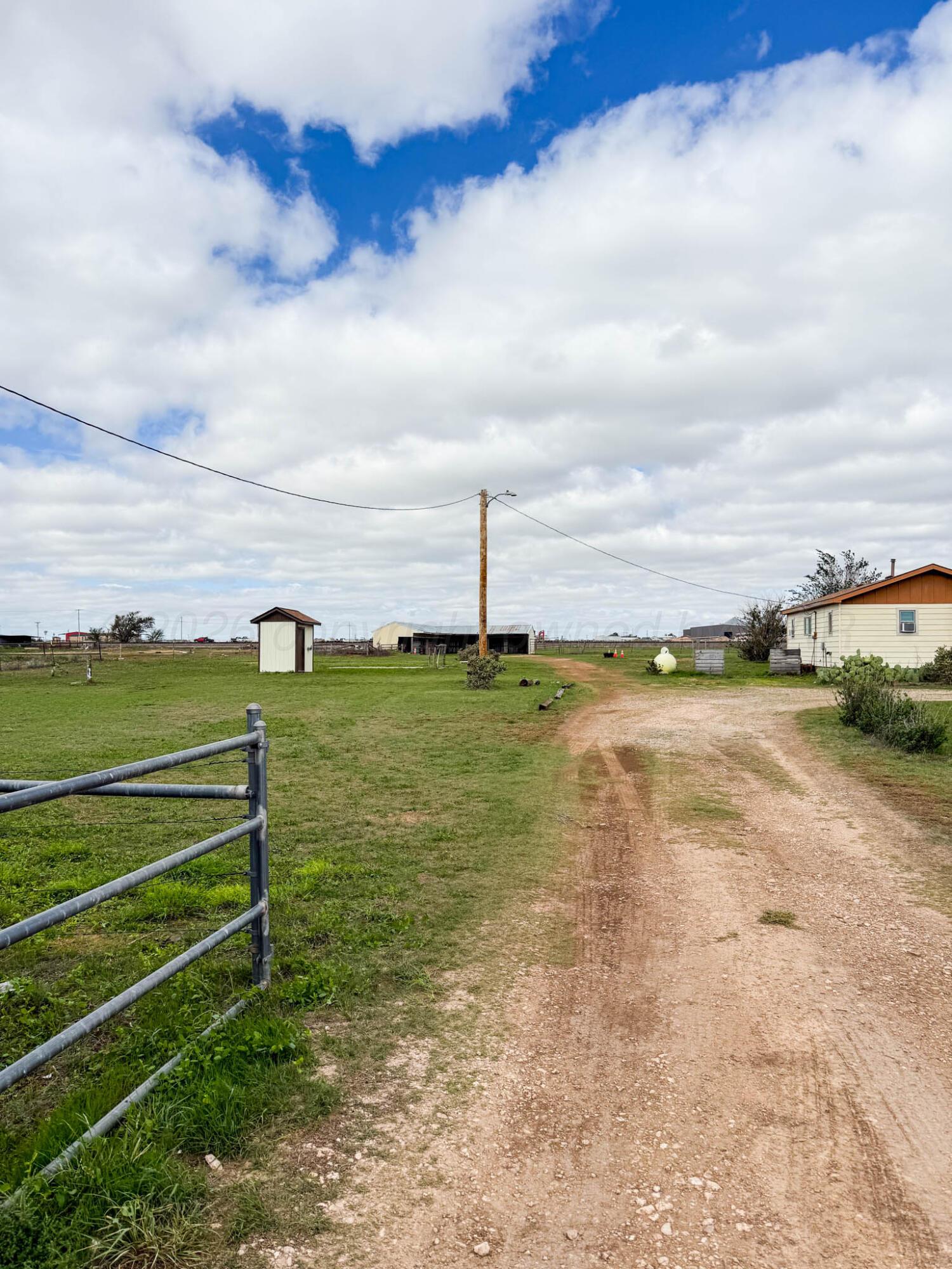 14500 Davis Road Property Photo 5