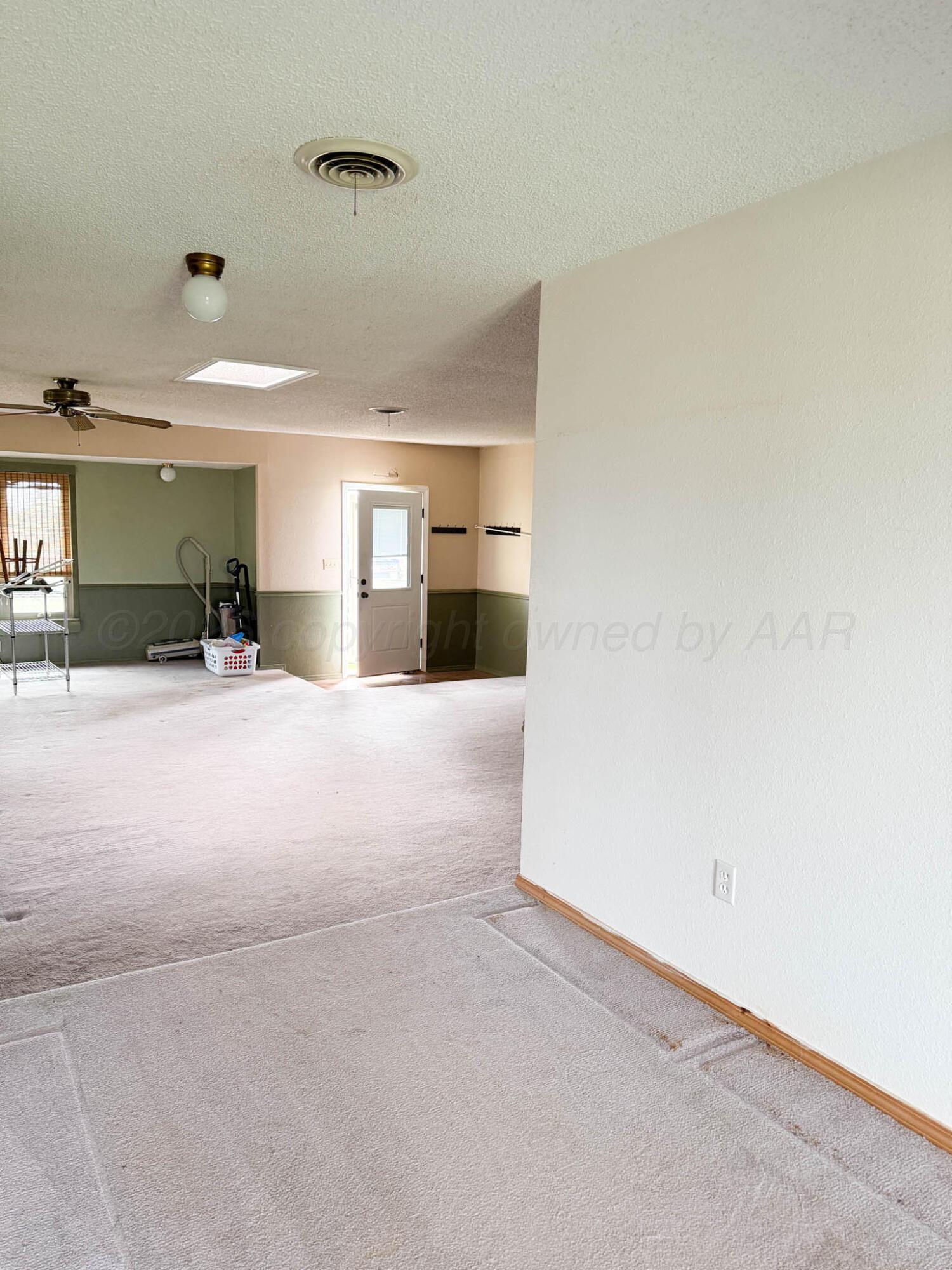 14500 Davis Road Property Photo 17