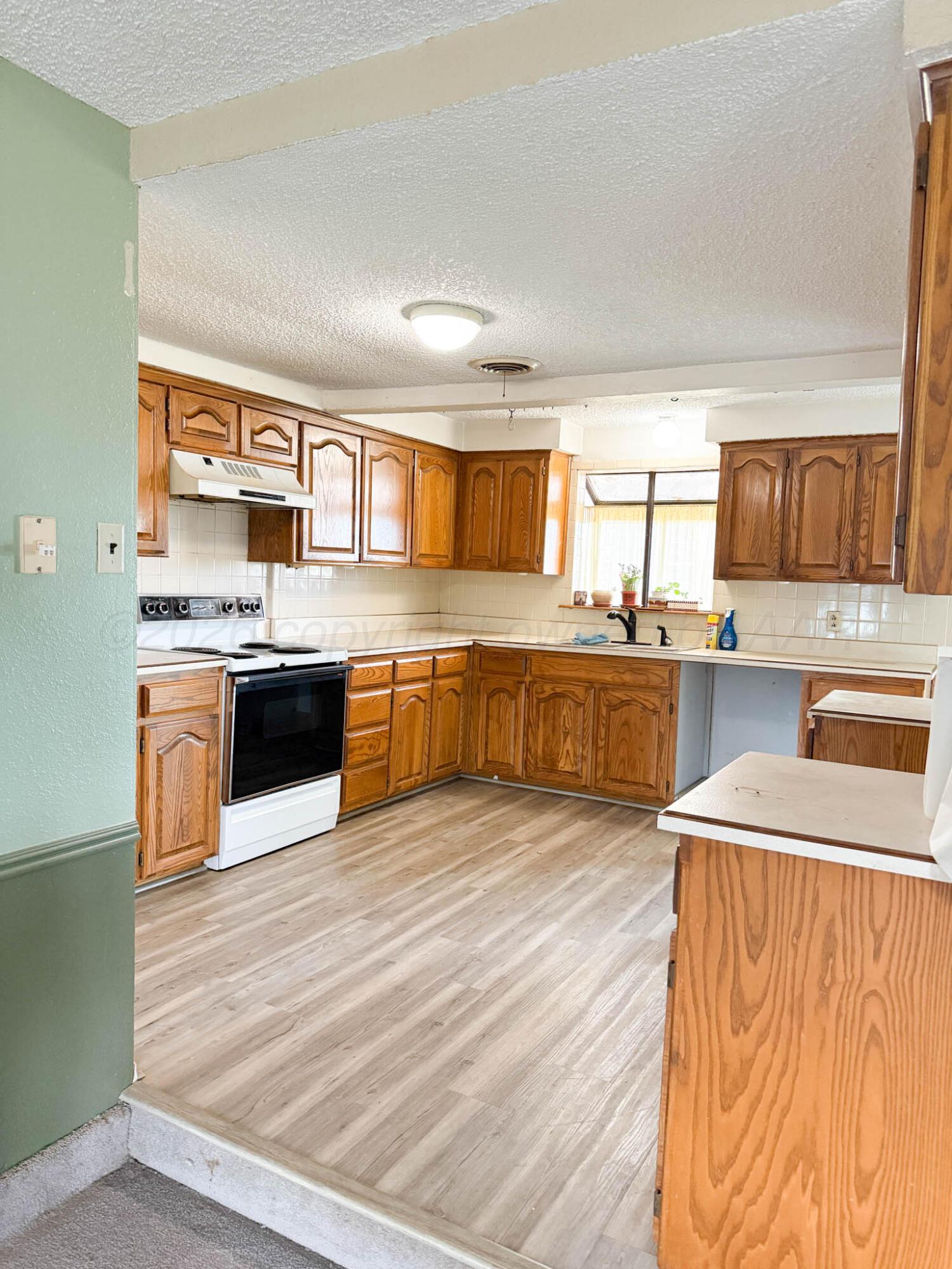 14500 Davis Road Property Photo 25