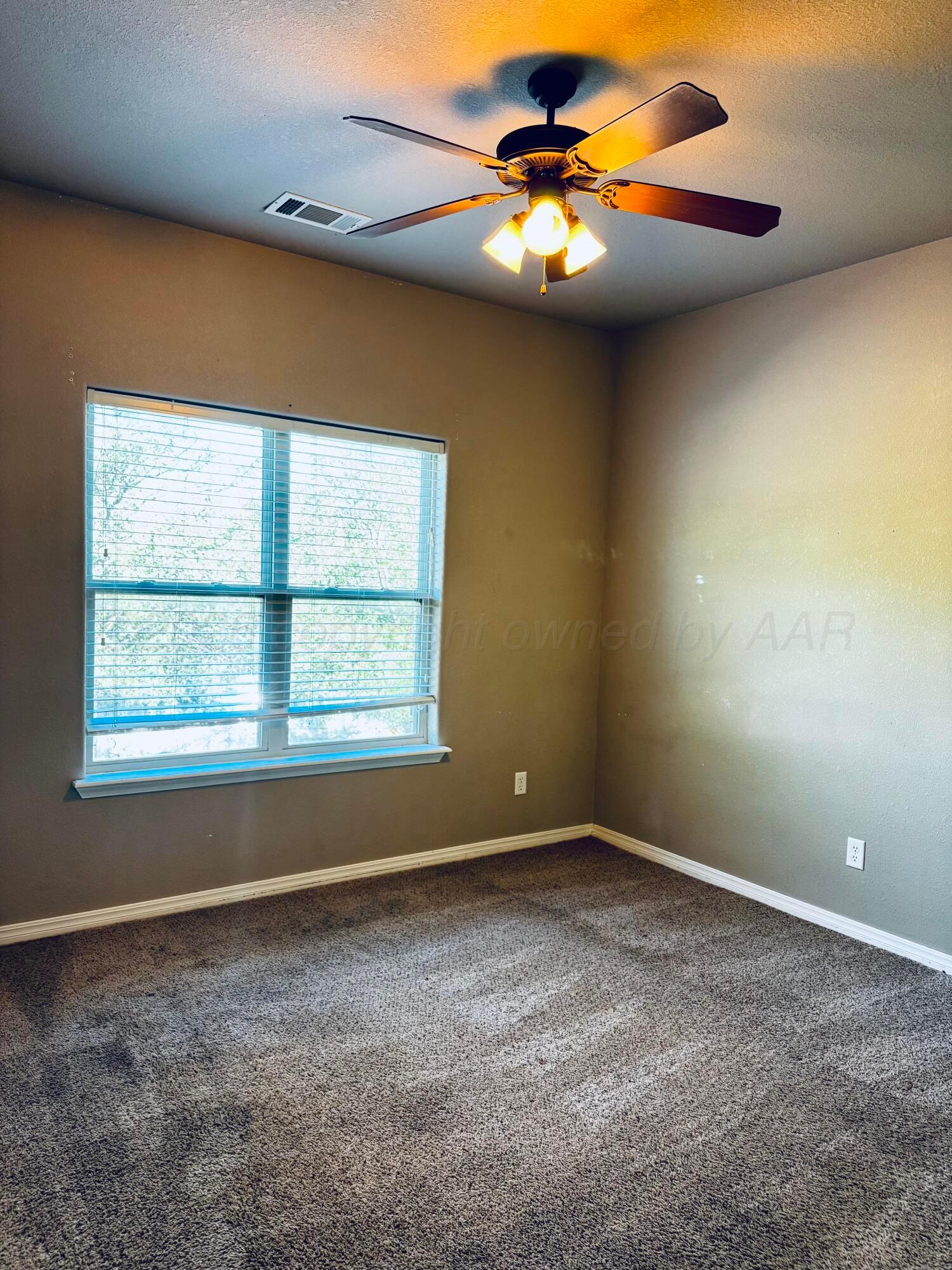7122 Mosley Street Property Photo 5