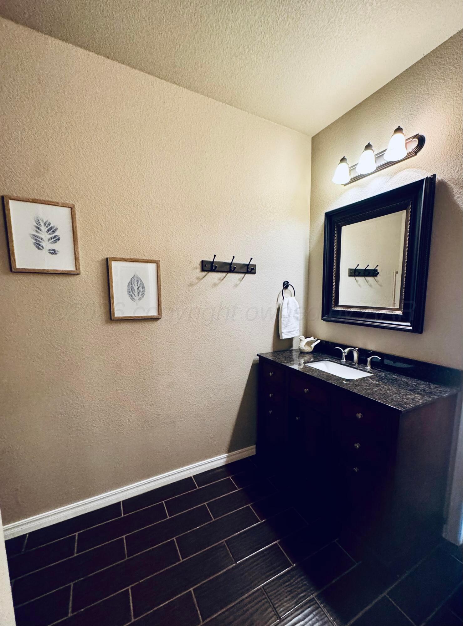 7122 Mosley Street Property Photo 9