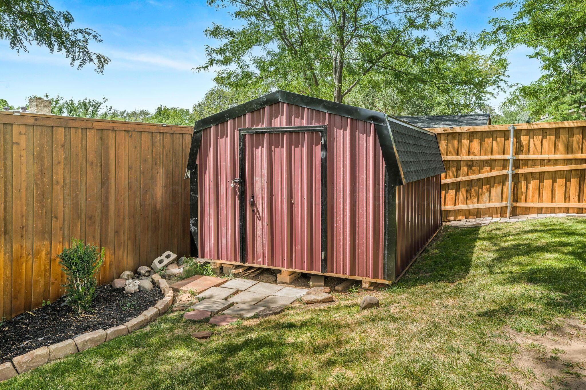 1208 Creekmere Drive Property Photo 24