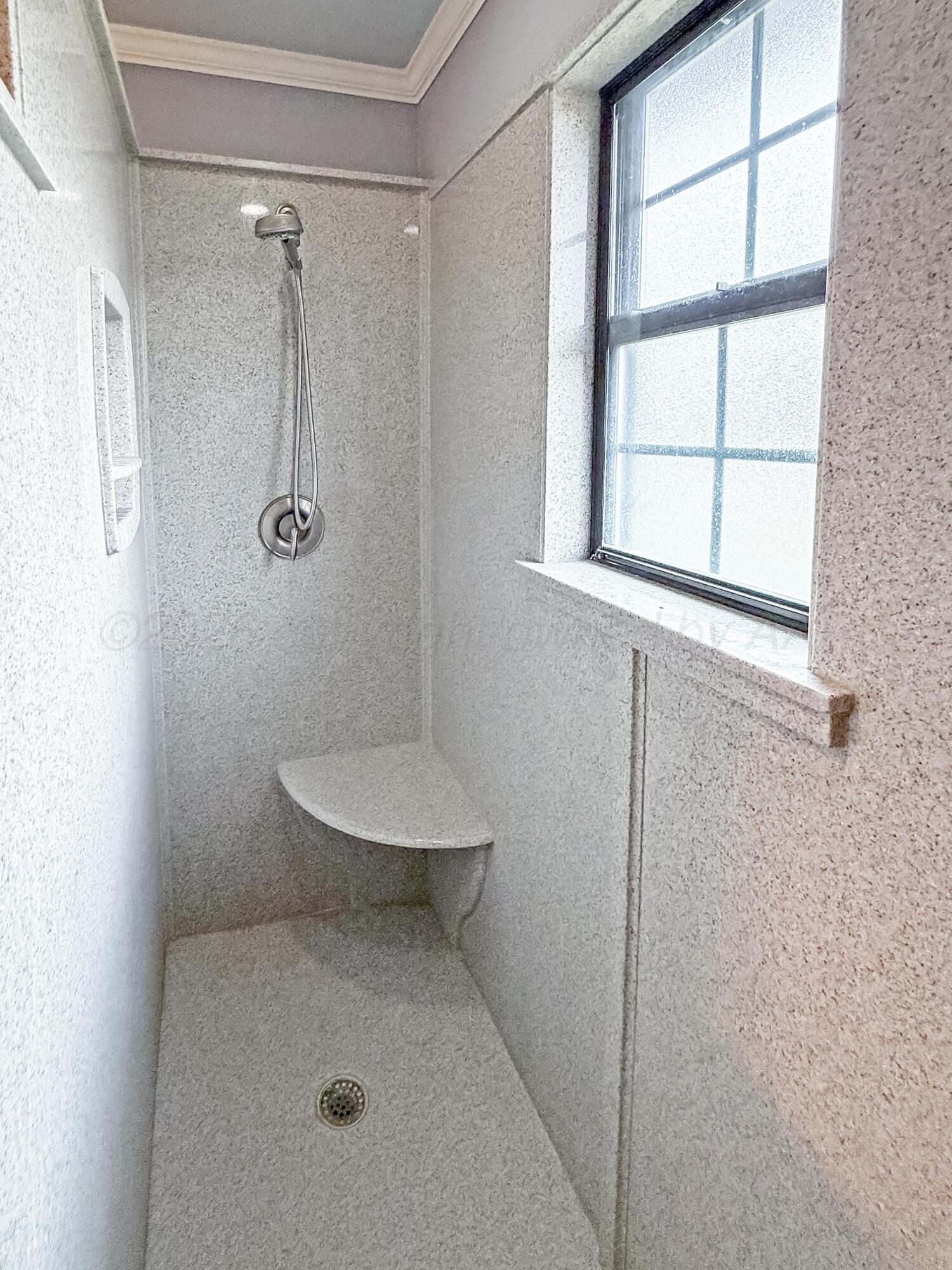311 Bois D' Arc Property Photo 23