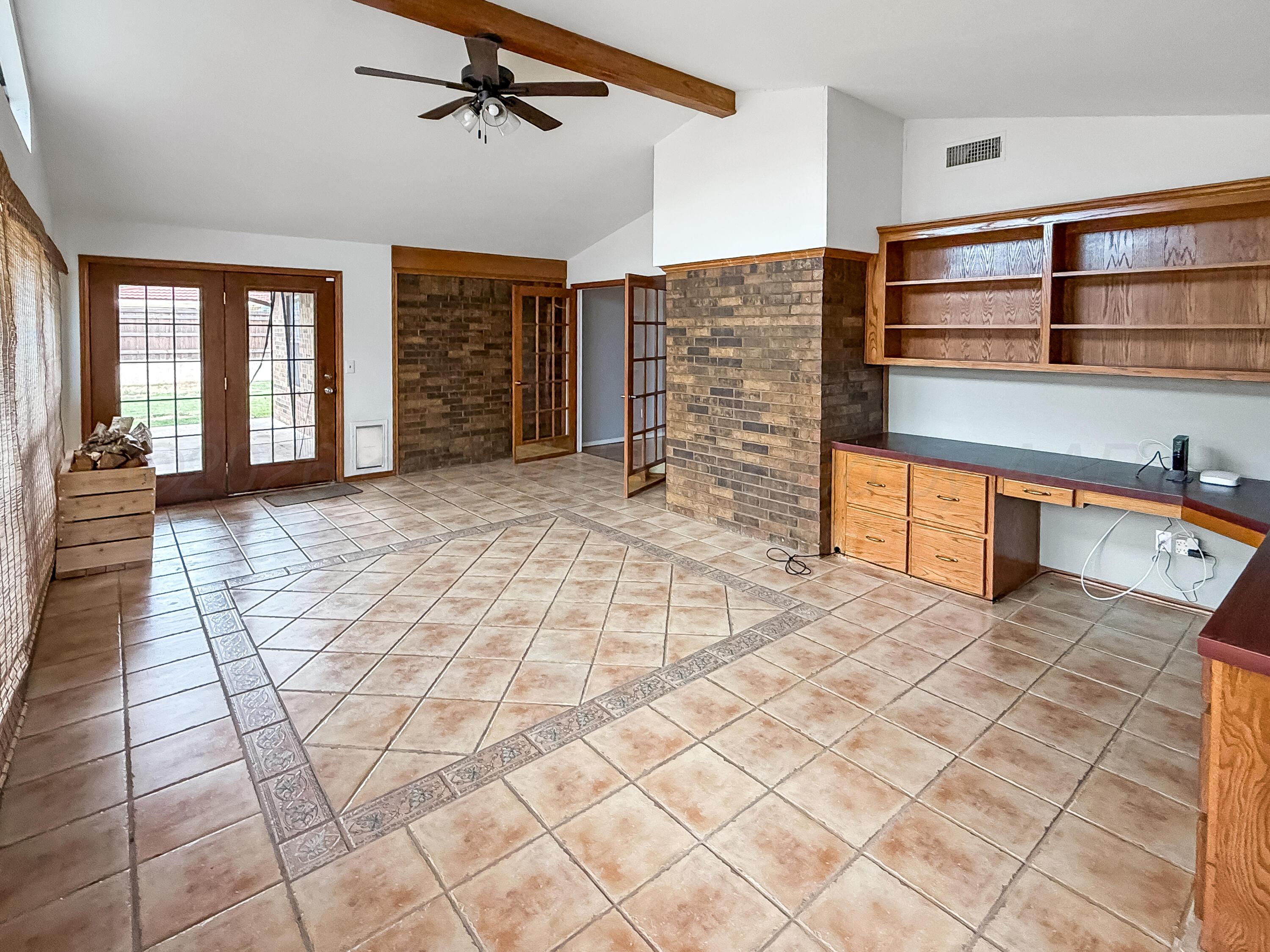 311 Bois D' Arc Property Photo 26