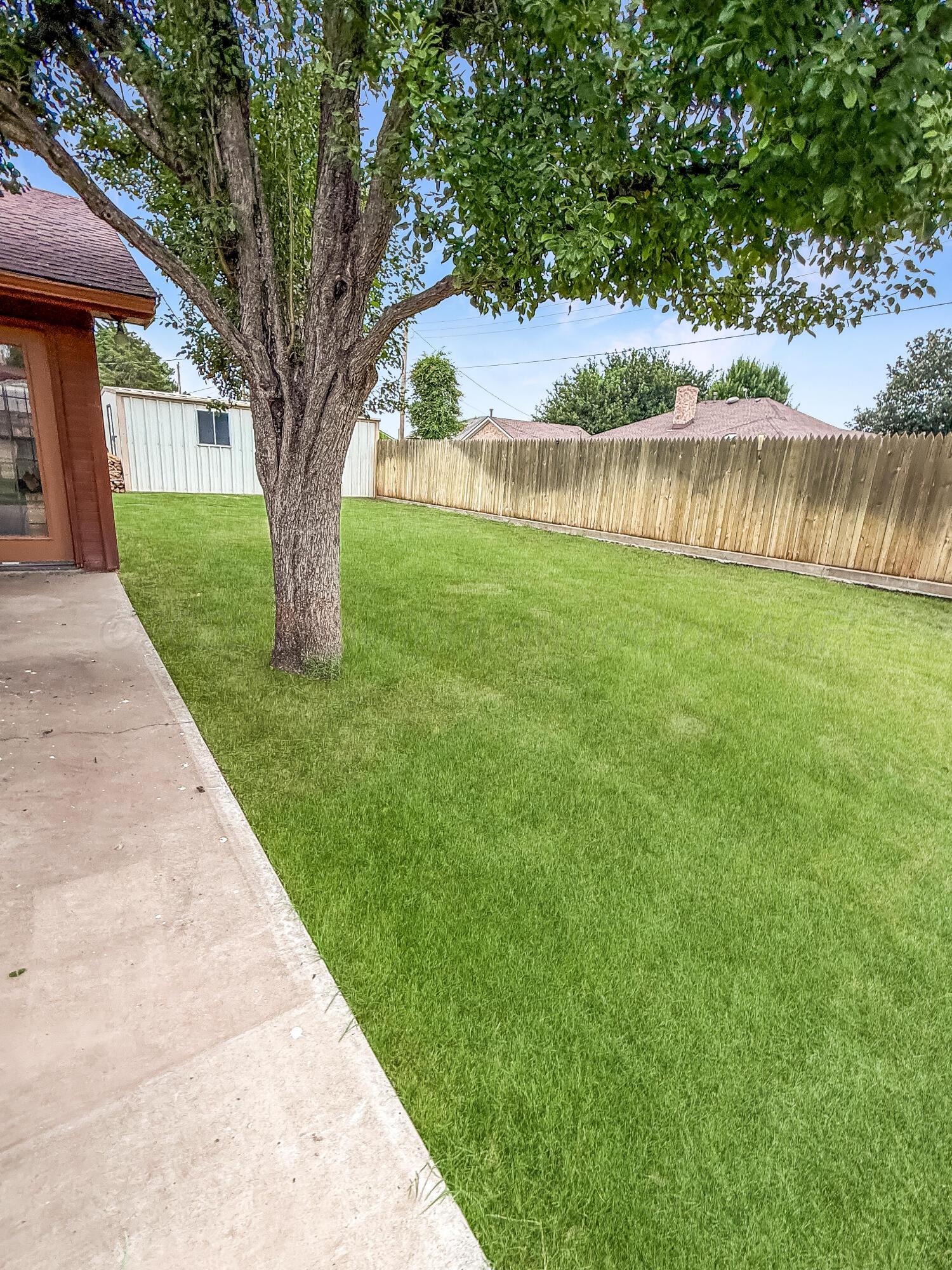 311 Bois D' Arc Property Photo 29