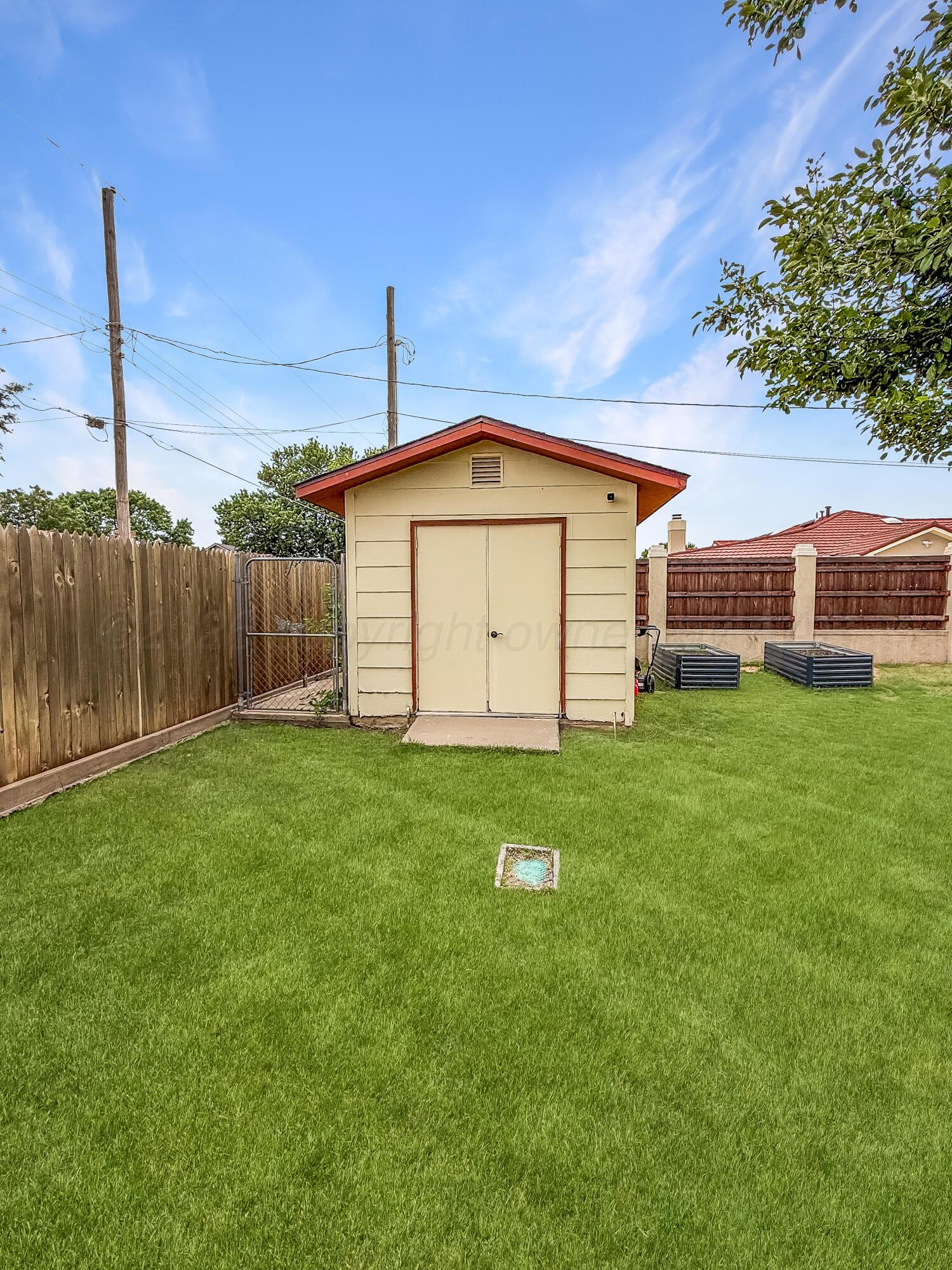 311 Bois D' Arc Property Photo 30