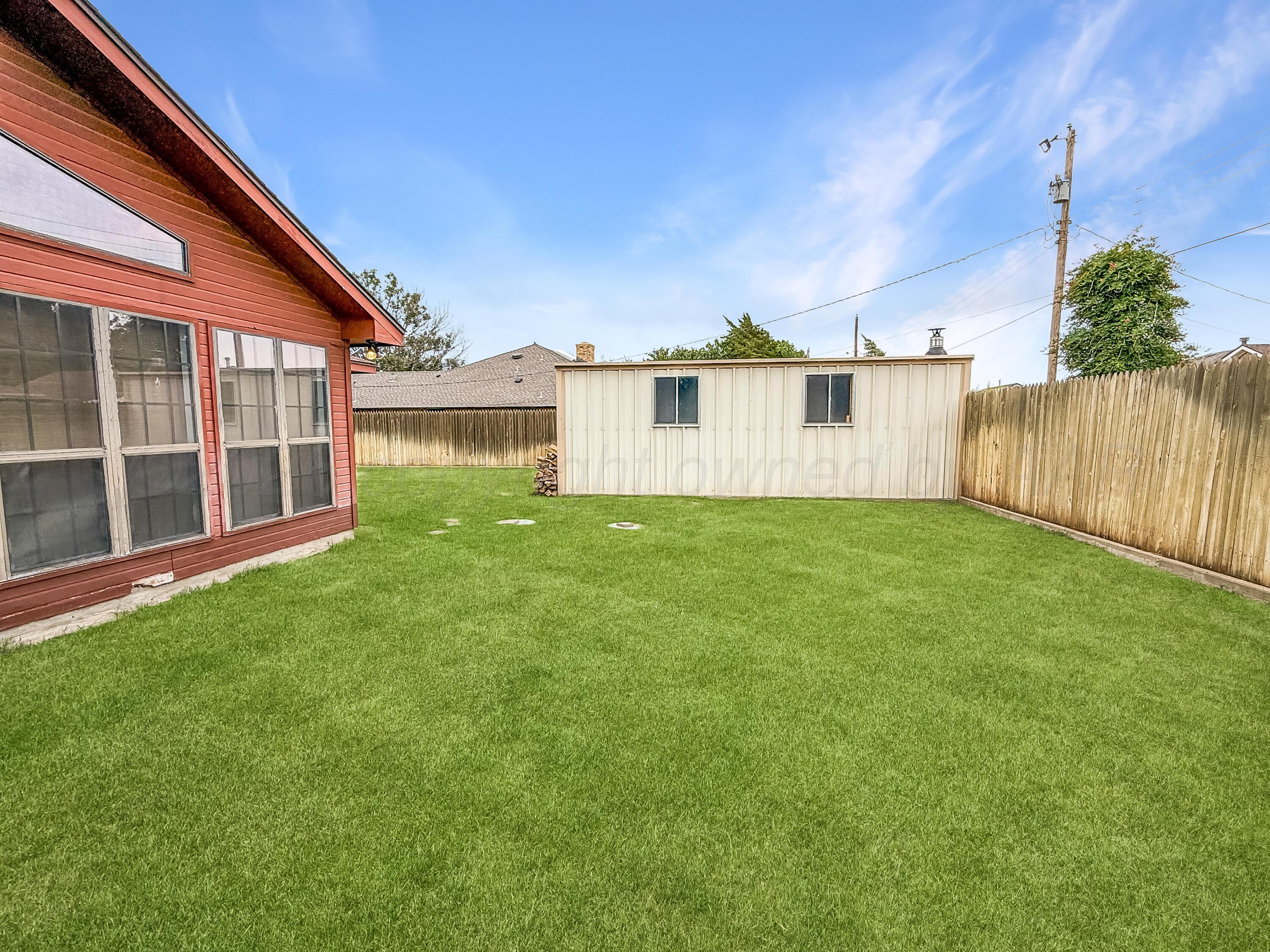 311 Bois D' Arc Property Photo 31