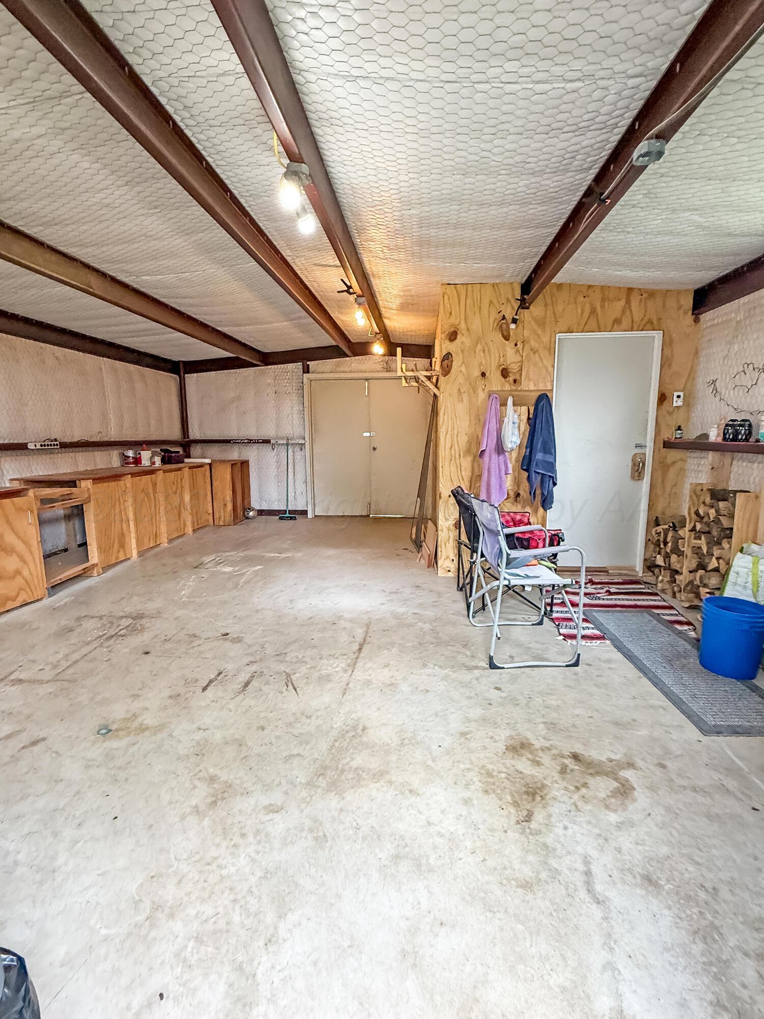 311 Bois D' Arc Property Photo 34