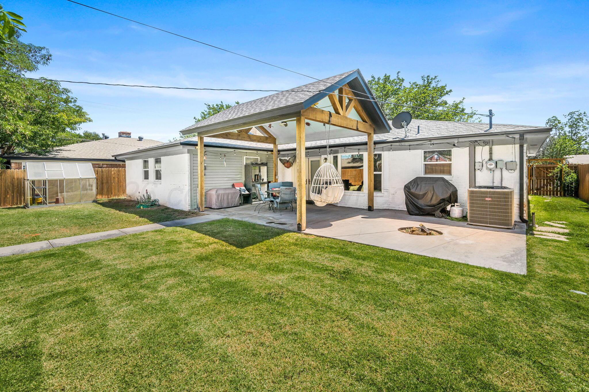 6002 Palmetto Trail Property Photo 3