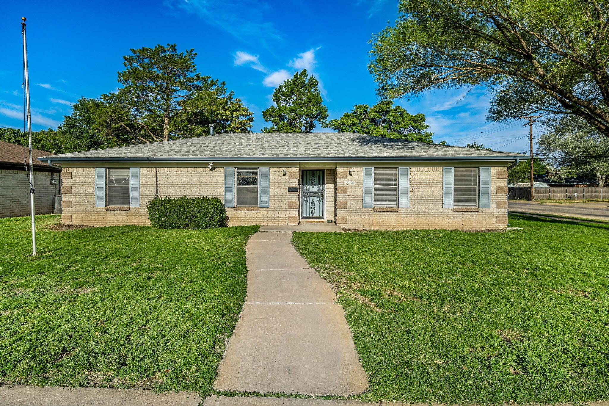 4700 Mesa Circle Property Photo 1