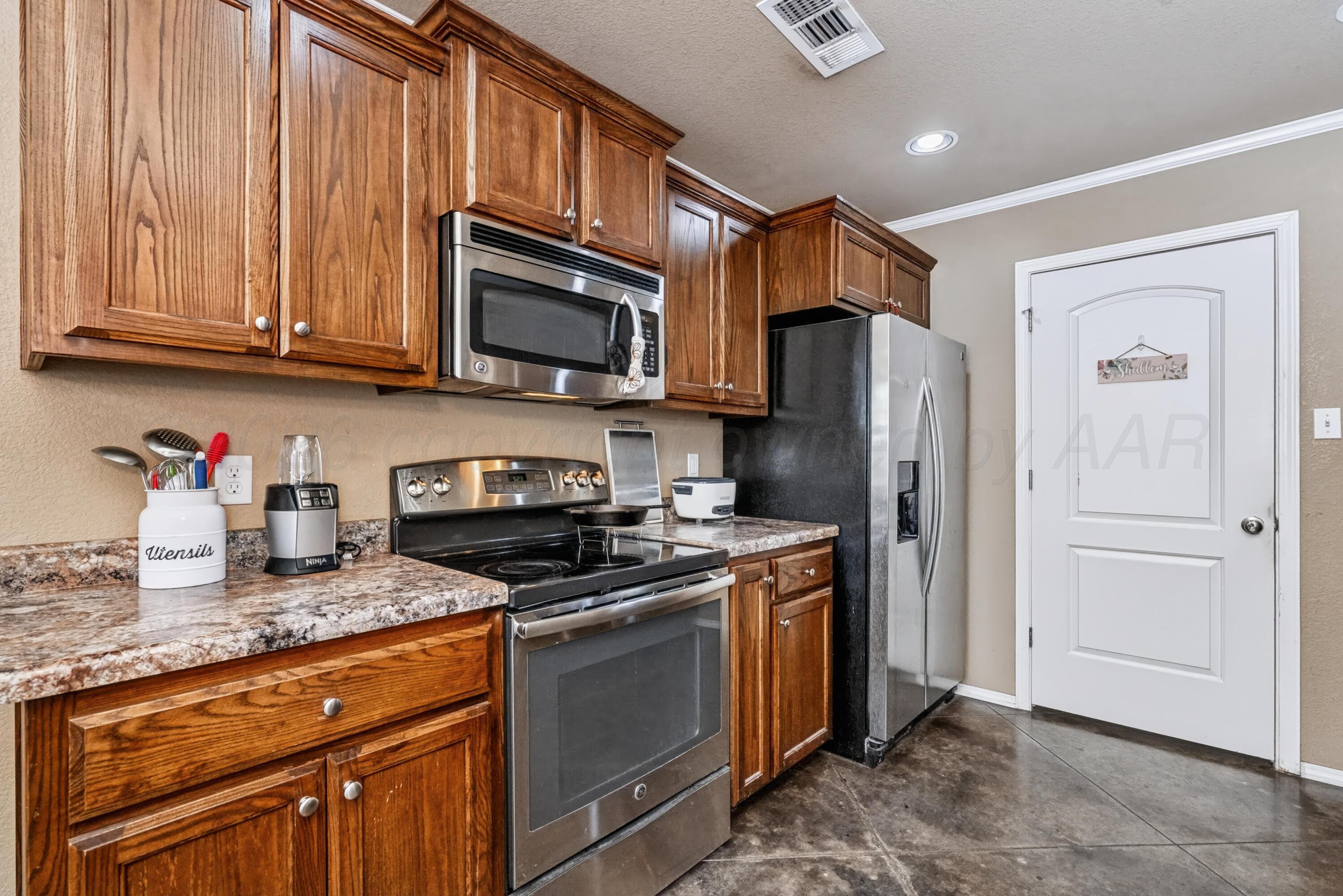 4500 S Williams Street Property Photo 12