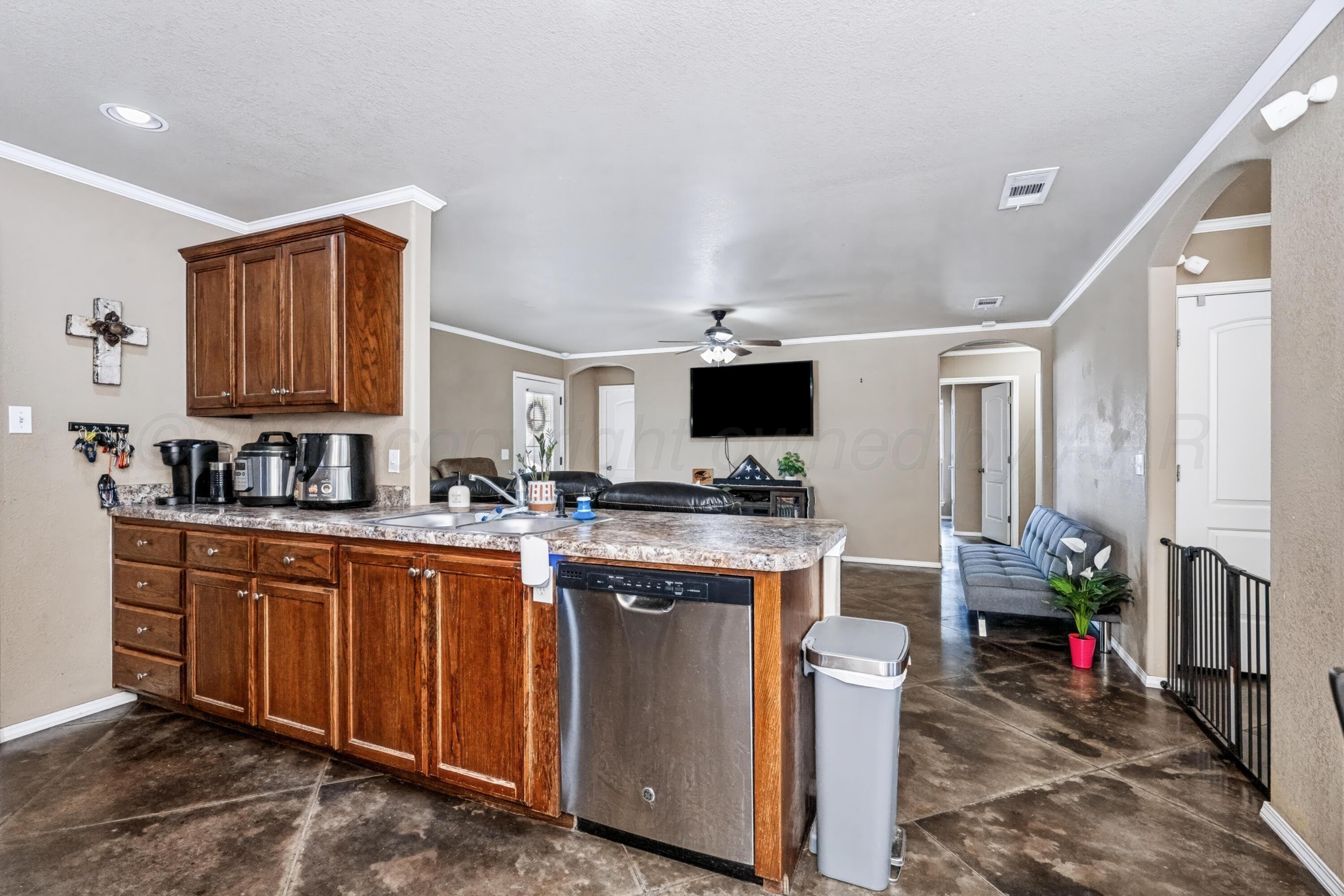 4500 S Williams Street Property Photo 13