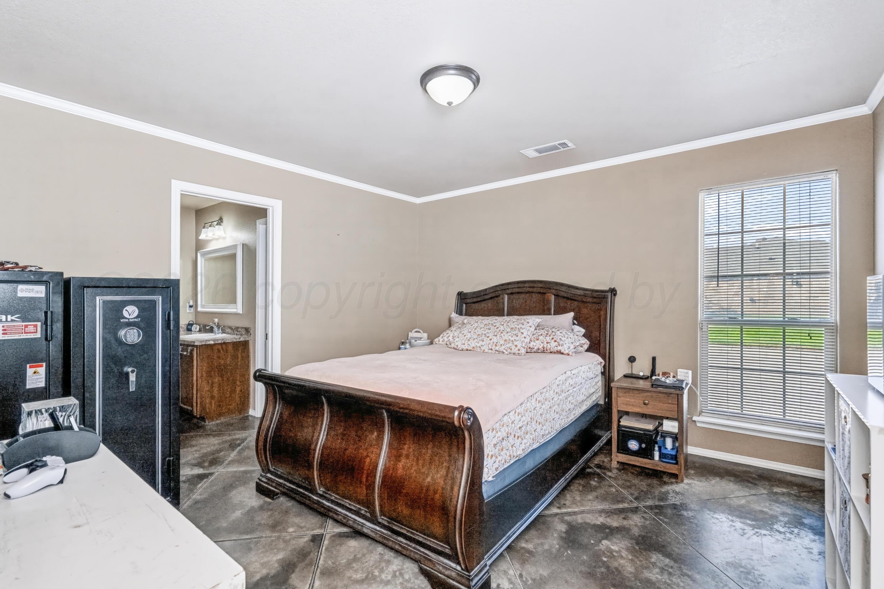 4500 S Williams Street Property Photo 16