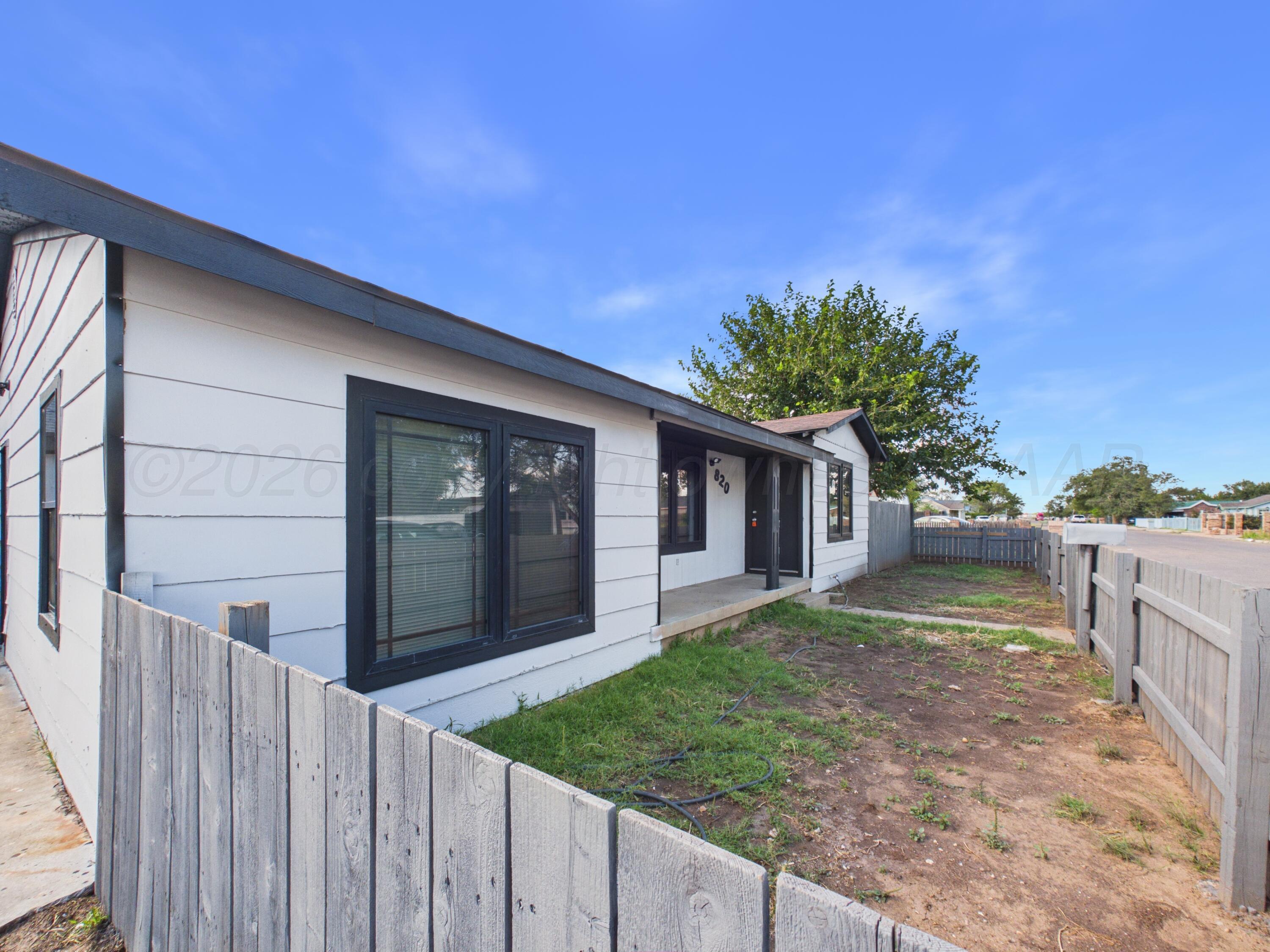 820 Russell Street Property Photo 1