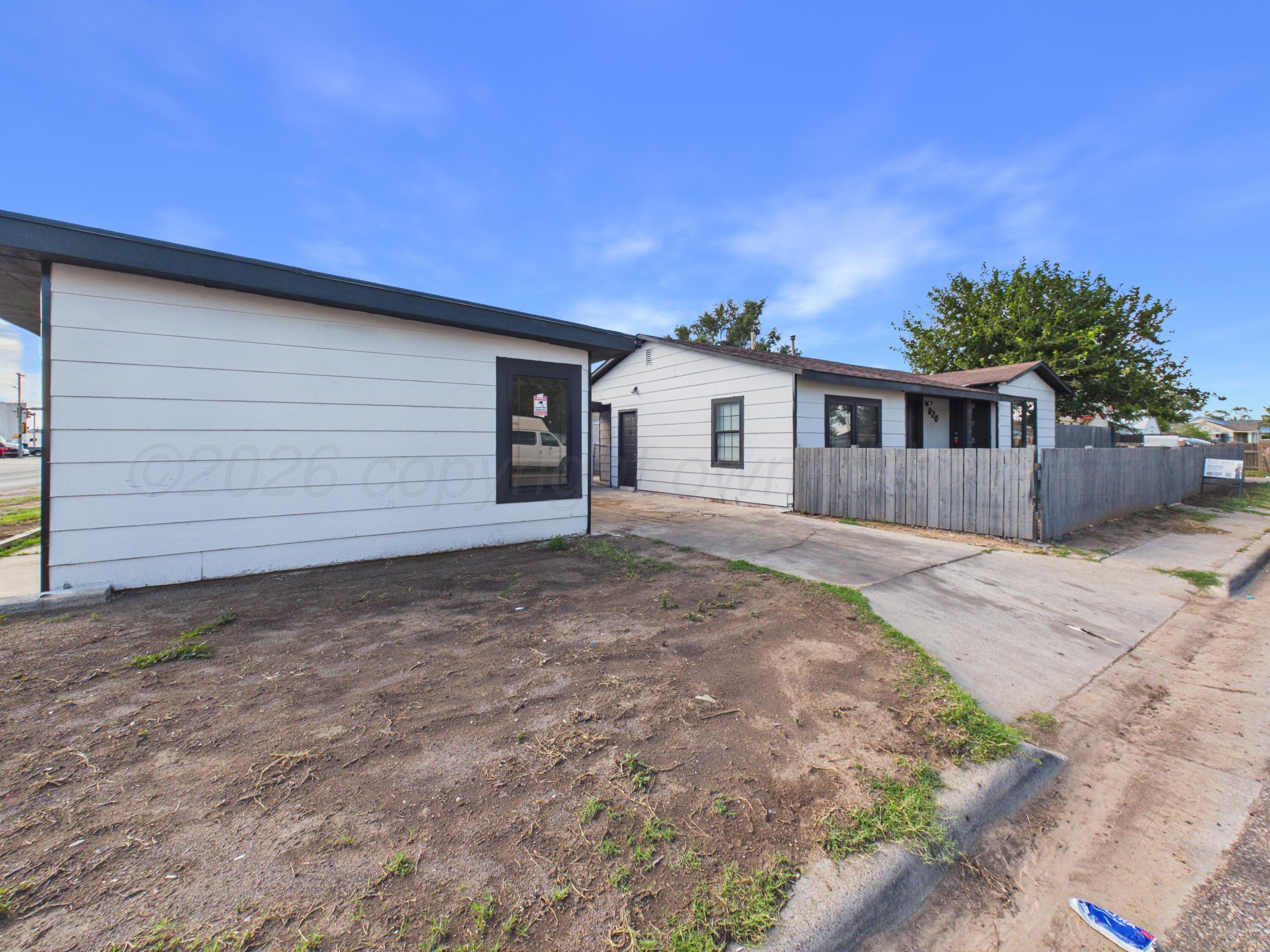 820 Russell Street Property Photo 2
