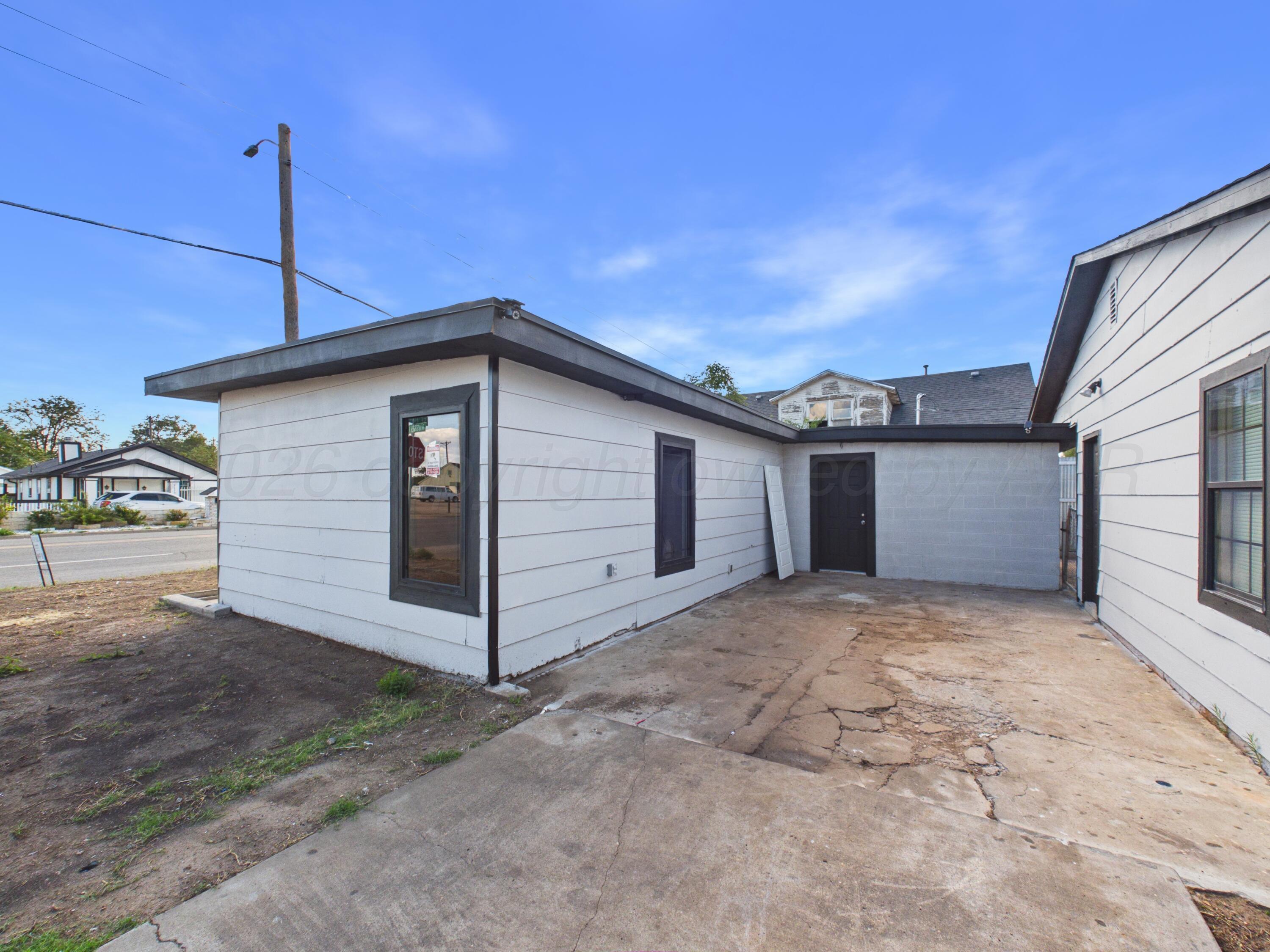 820 Russell Street Property Photo 4