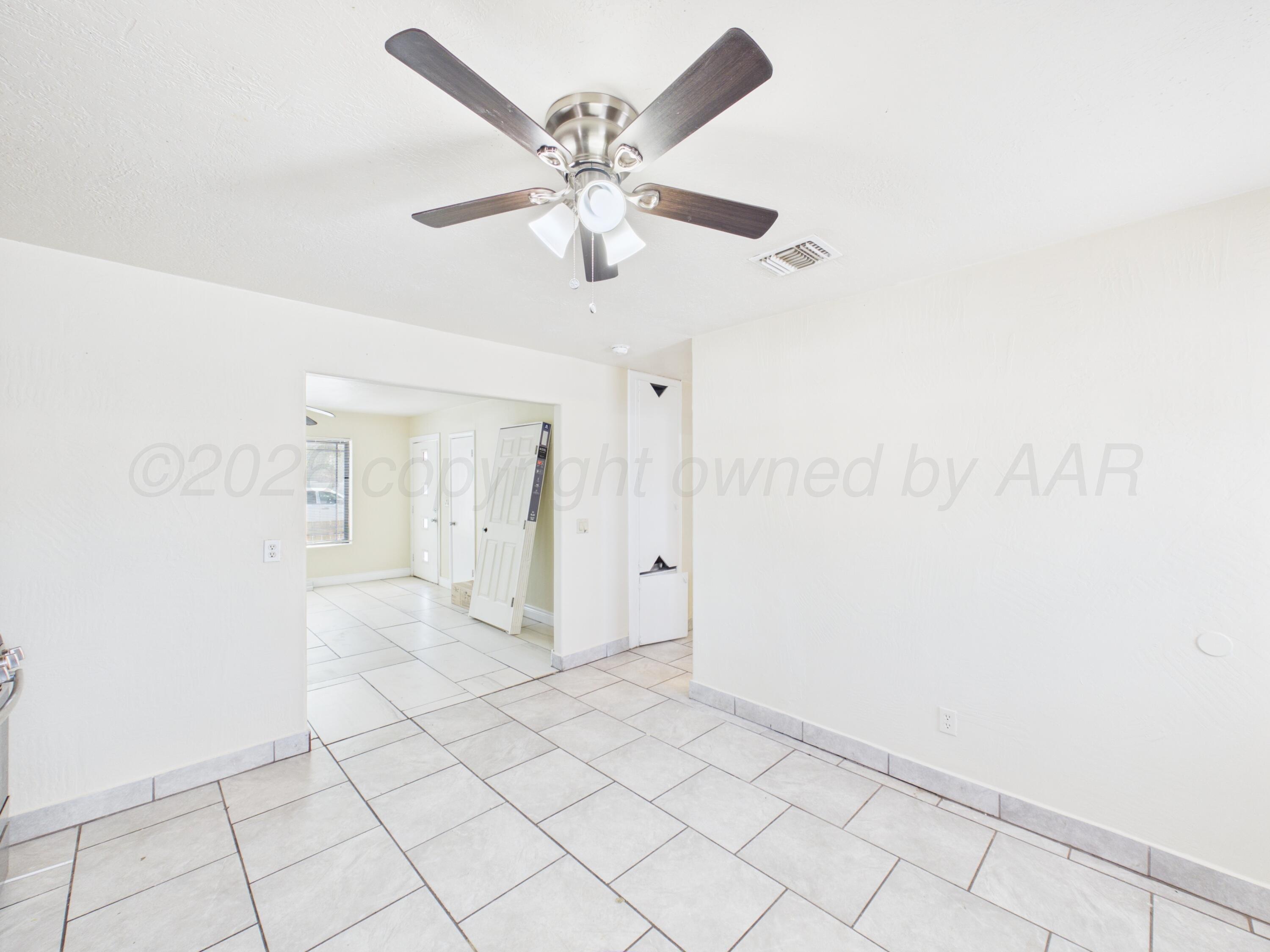 820 Russell Street Property Photo 10