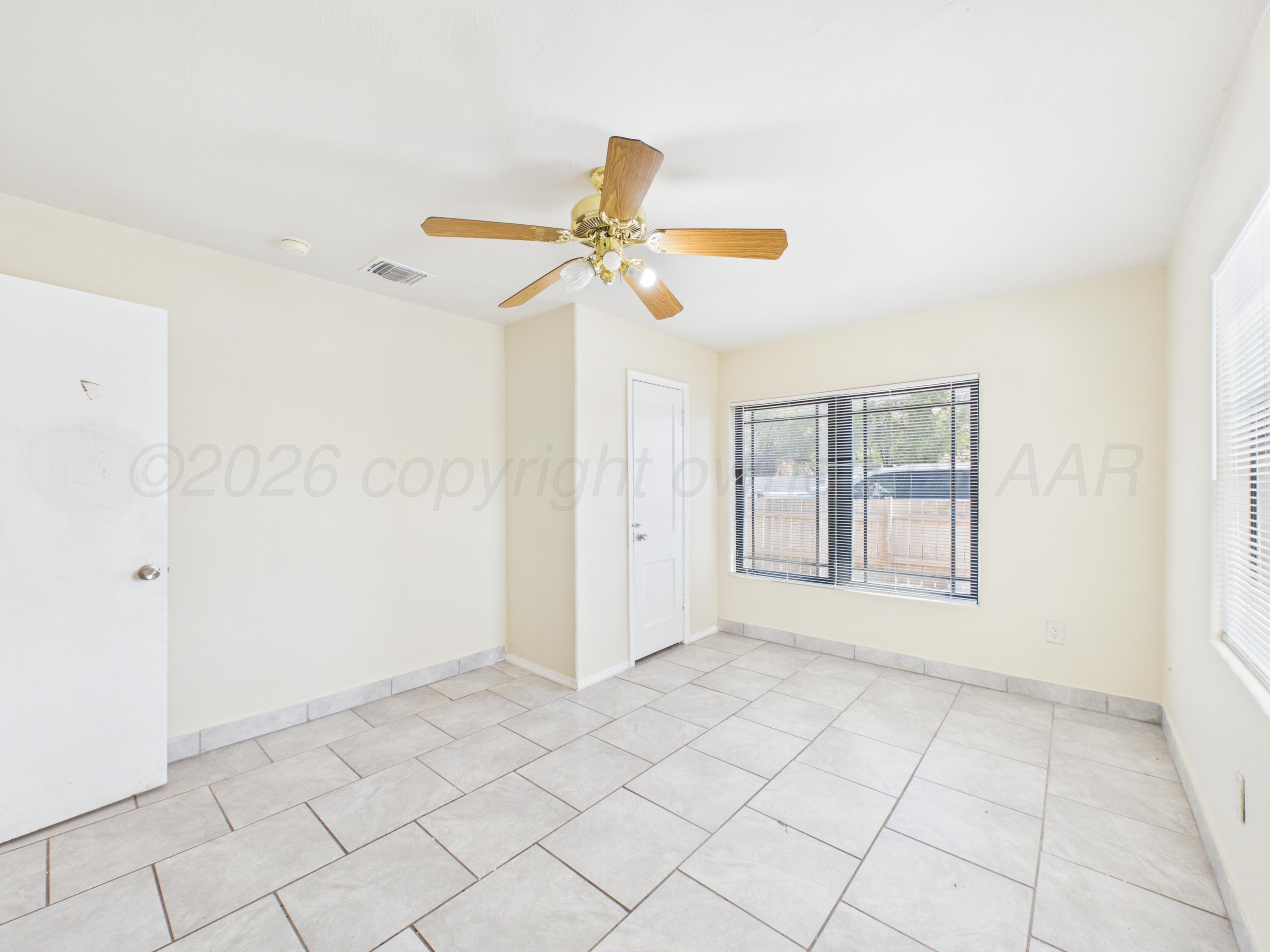 820 Russell Street Property Photo 12
